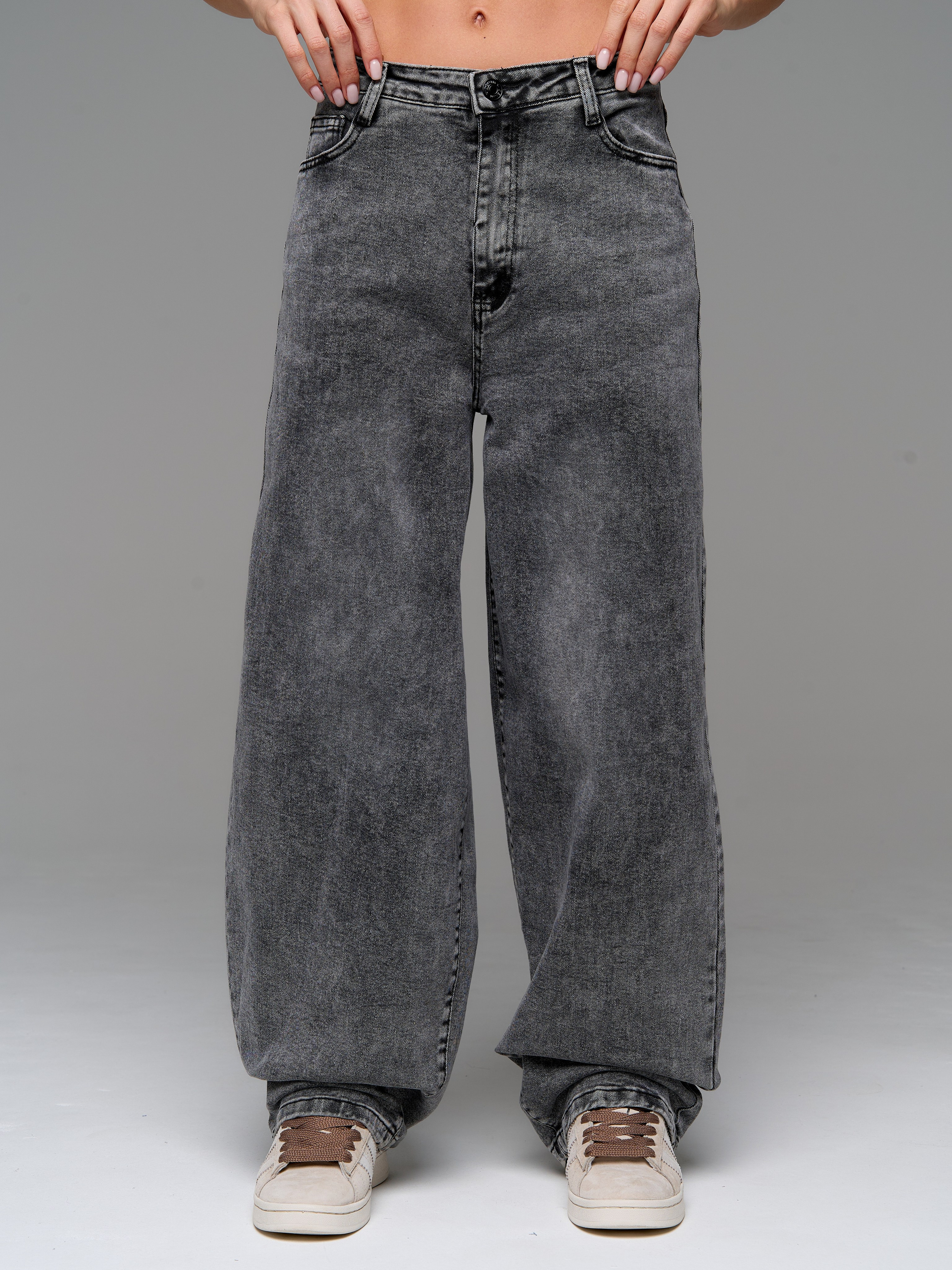 Джинсы. Фотограф для маркетплейсов в Москве