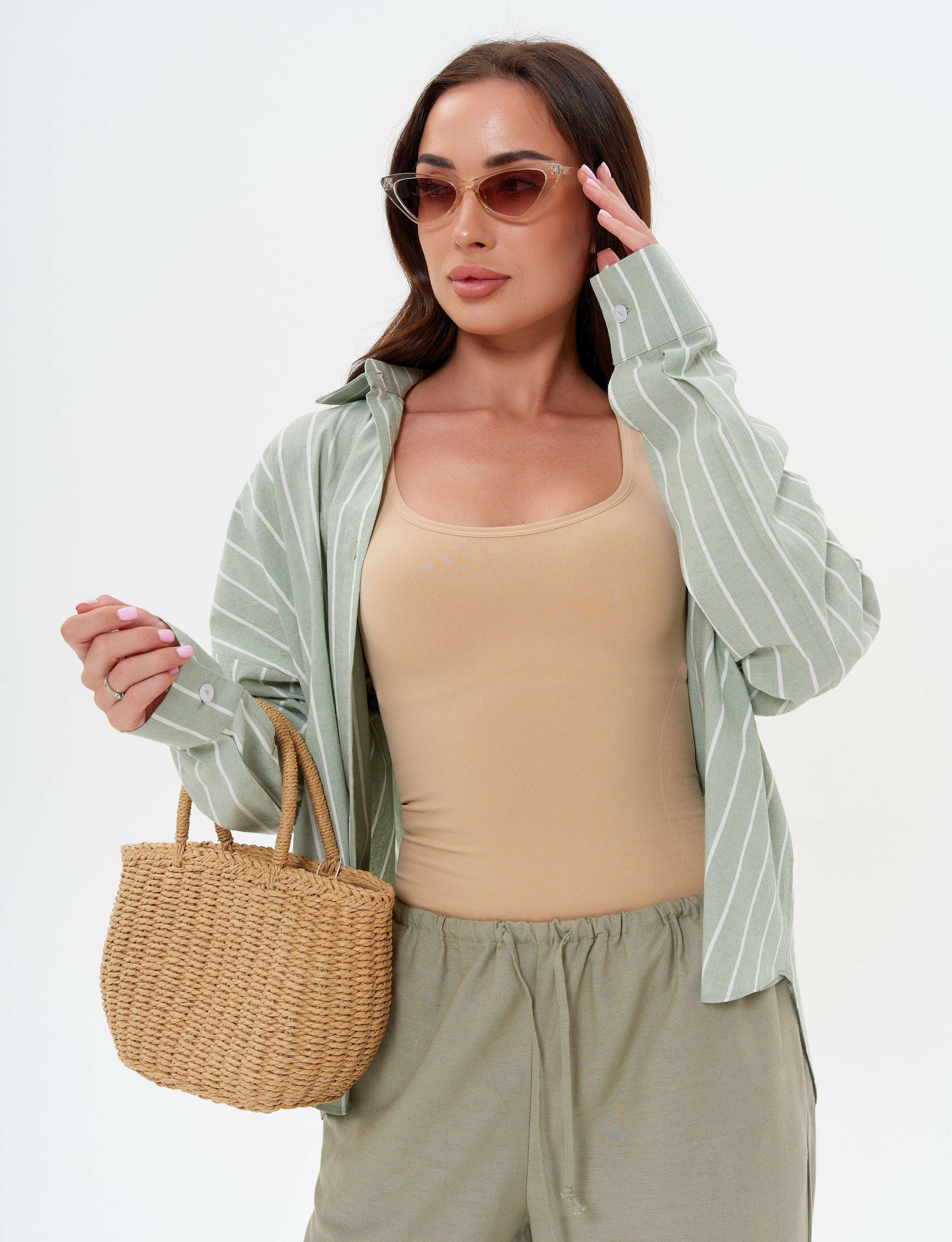 Лонгсливы. Фотограф для маркетплейсов в Москве