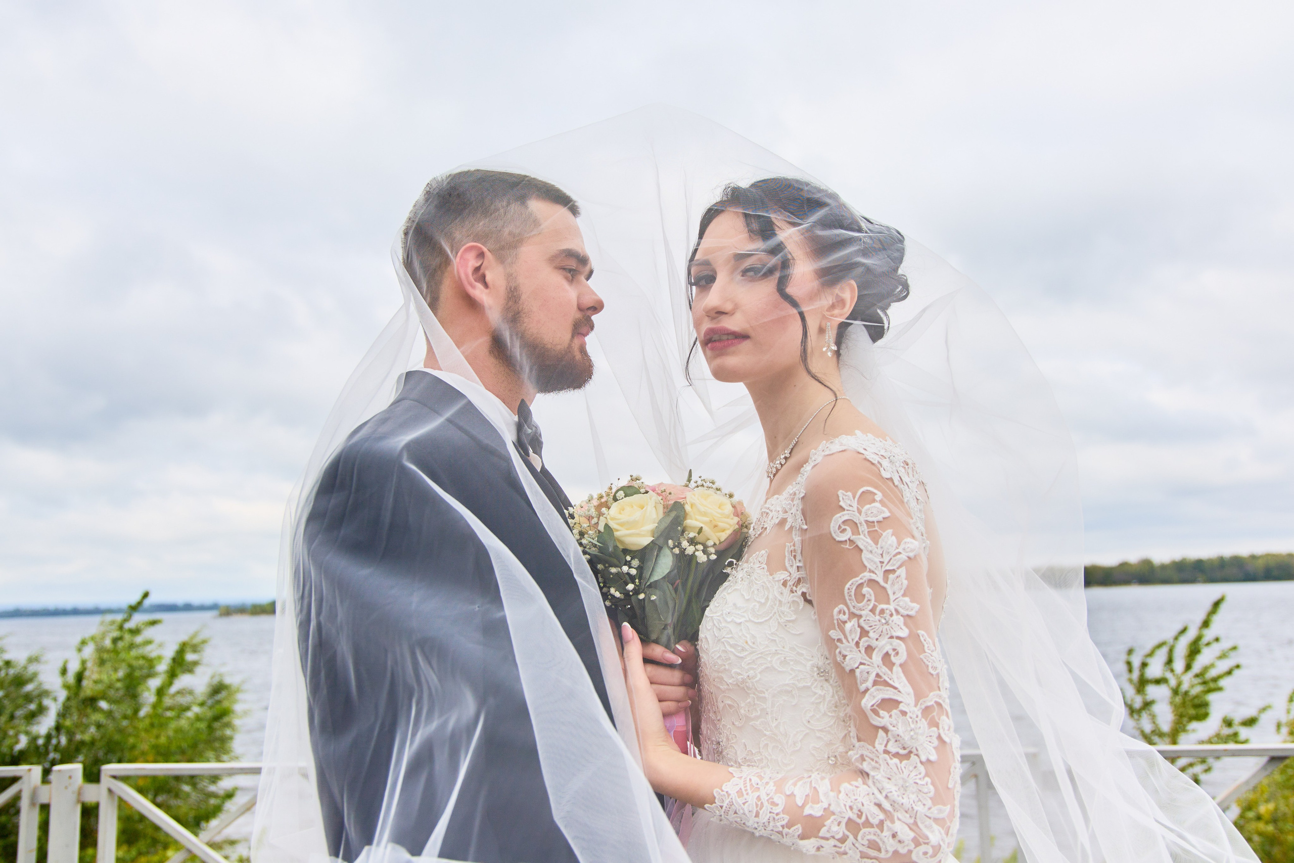 Фото и видео на свадьбу. Свадебный видеограф и свадебный фотограф в Самаре Олег Слеб