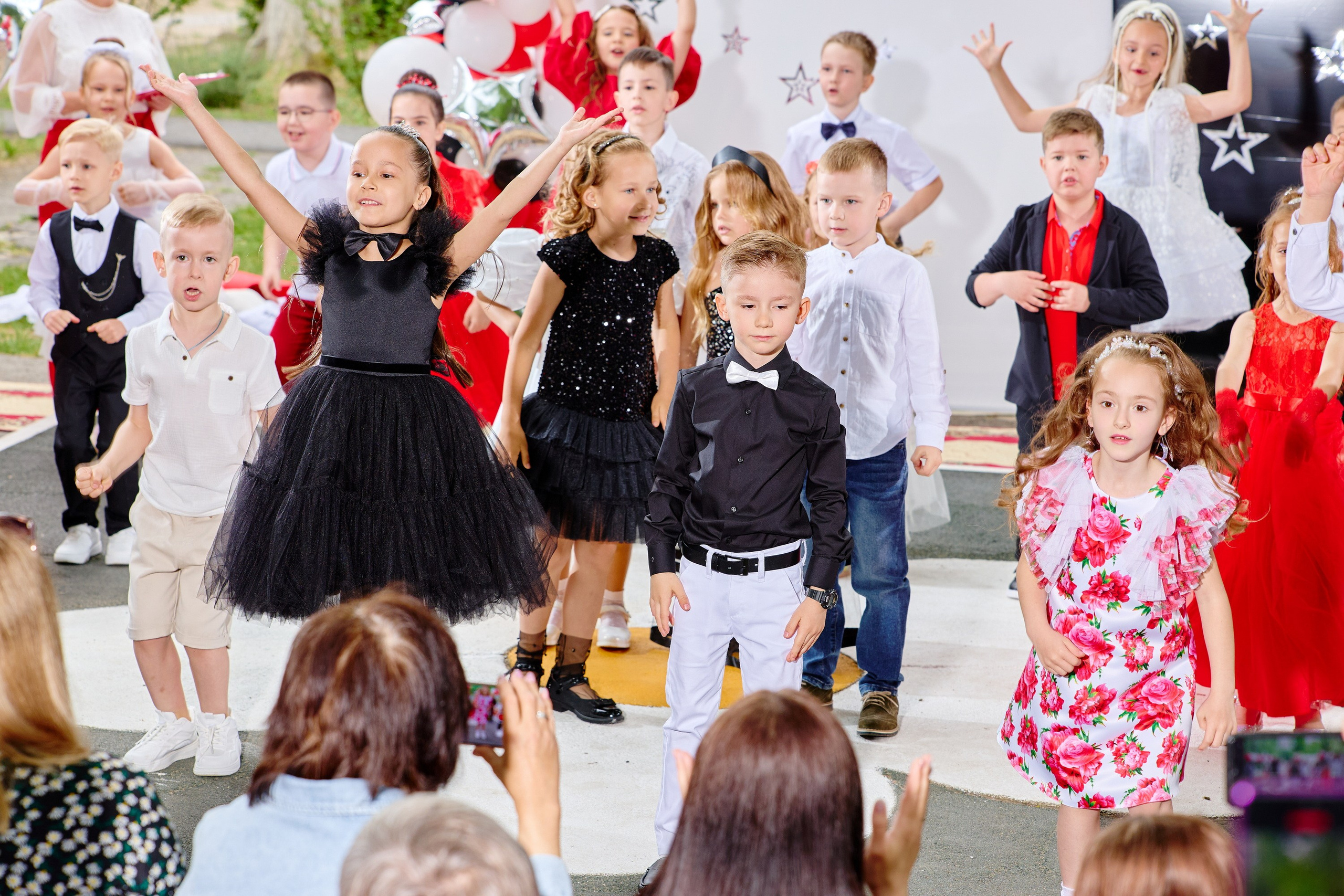 Выпускной 45 сад. Фотограф Выпускные альбомы Таганрог Сергей Коробченко