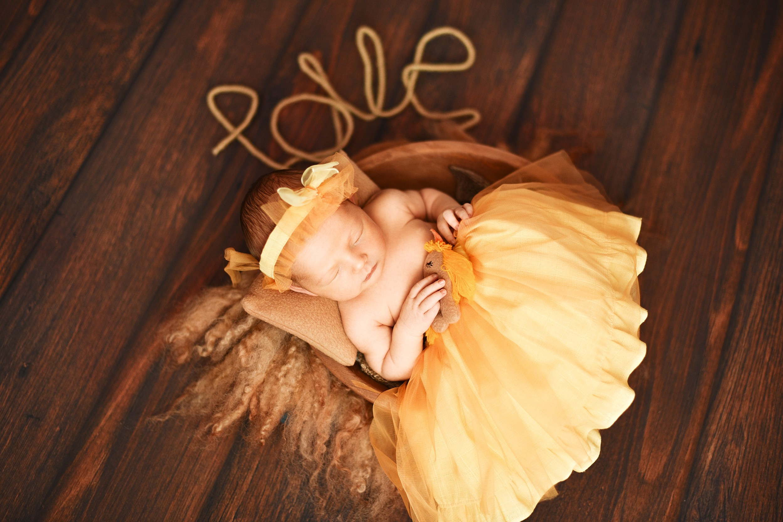 Есения 9 дней. Фотограф беременности и новорожденных малышей Анастасия Никитина