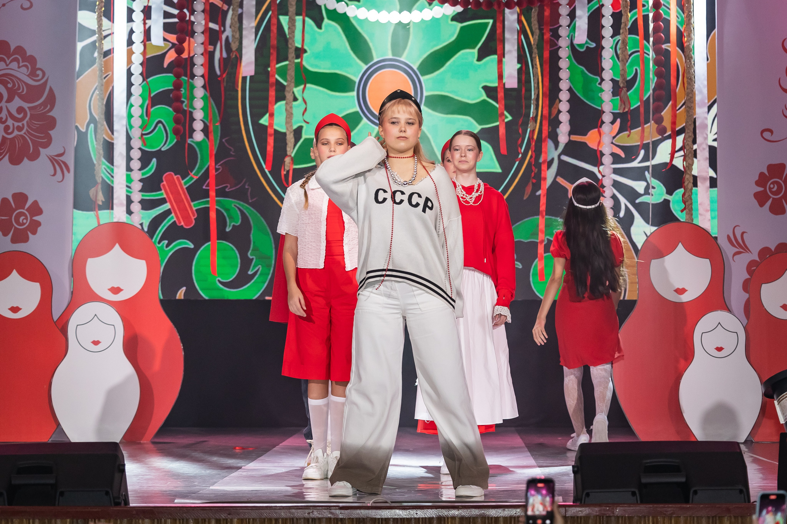 Показ Happy Kids. Выпускные альбомы во Владивостоке