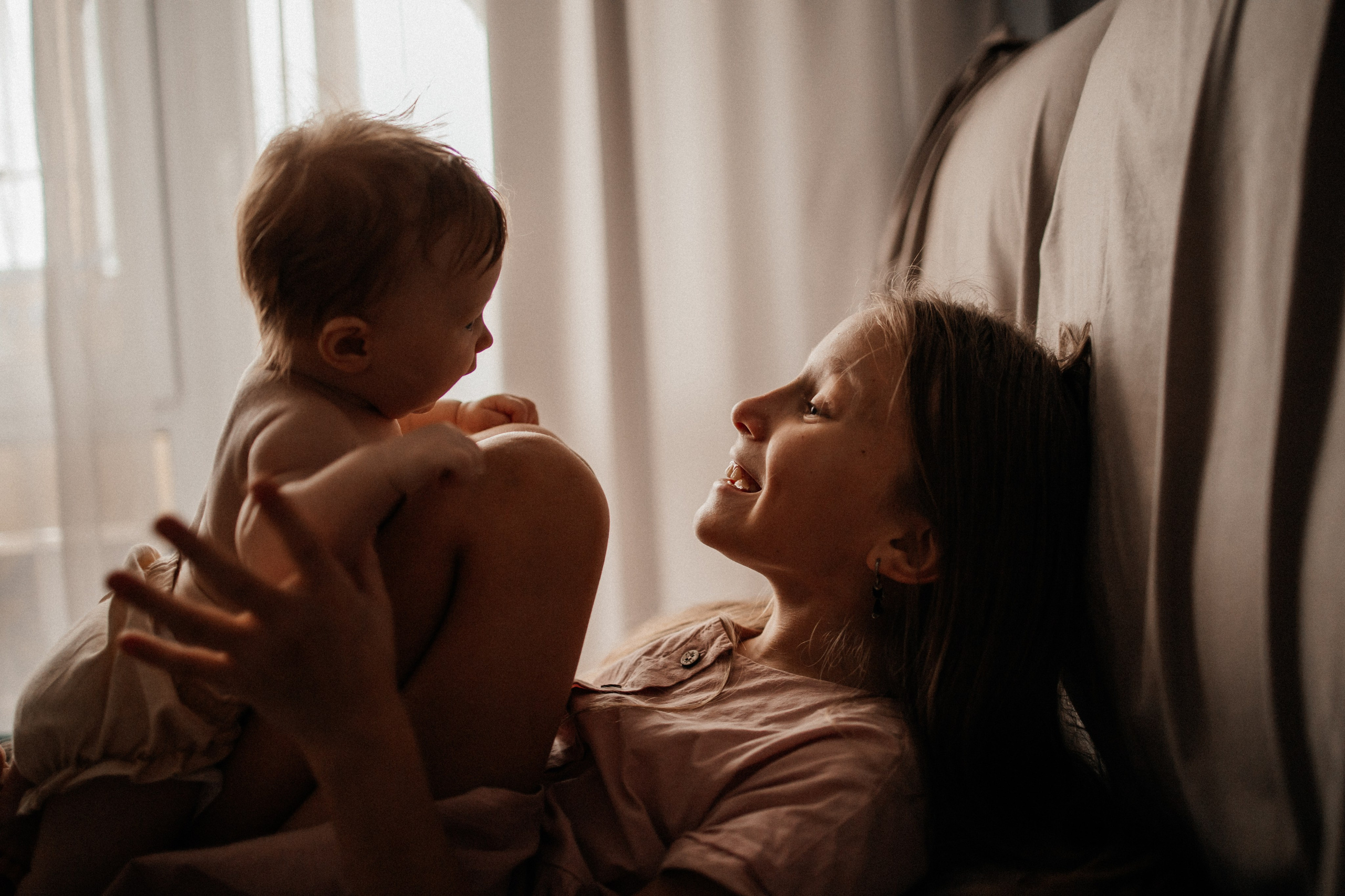 Юлия, Лиля и малышка Яся. Фотограф Алия Танцыкужина