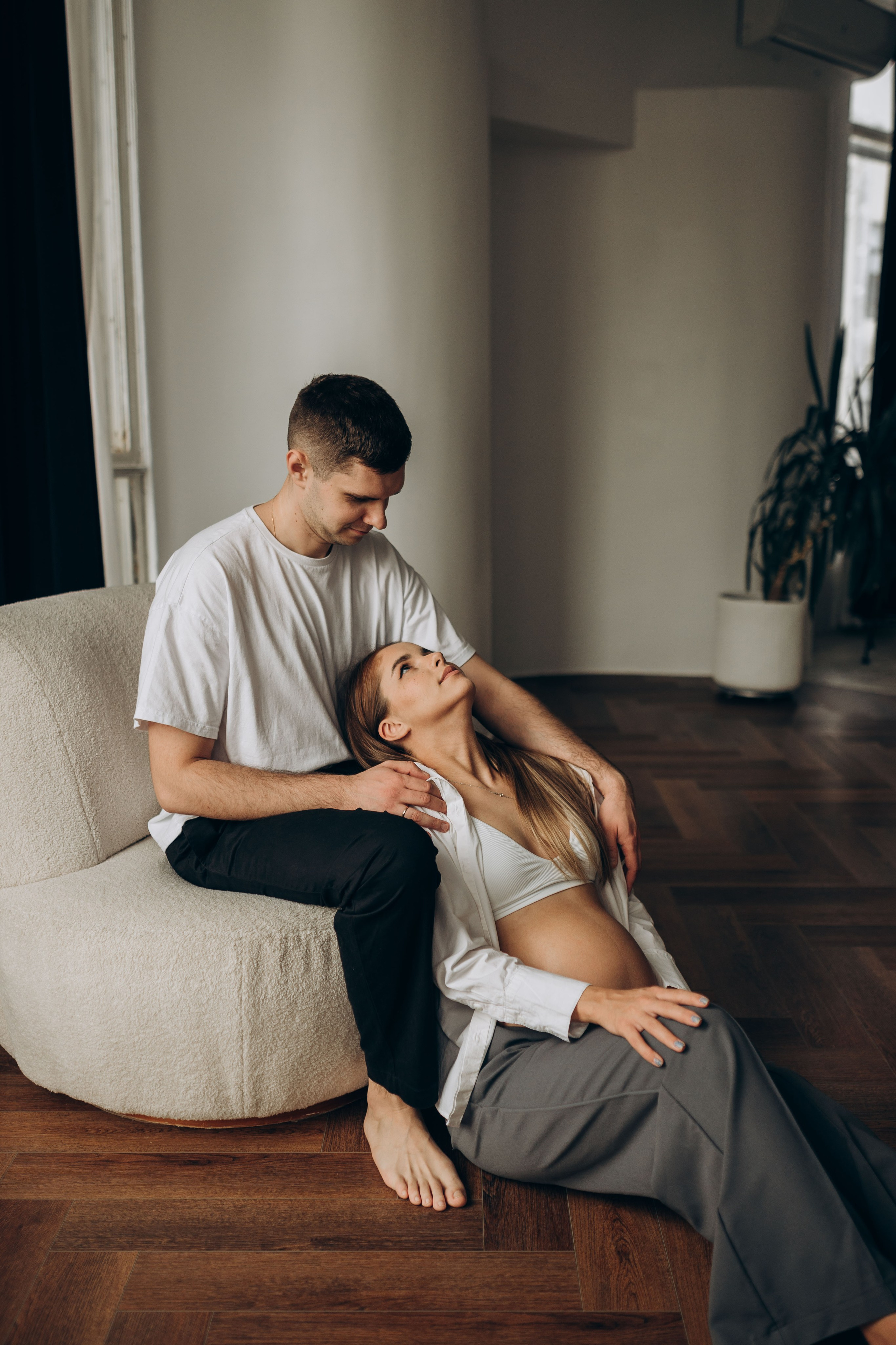 Фотосессия беременности в студии. Семейный фотограф в Домодедово и Москве Елена Пичугина