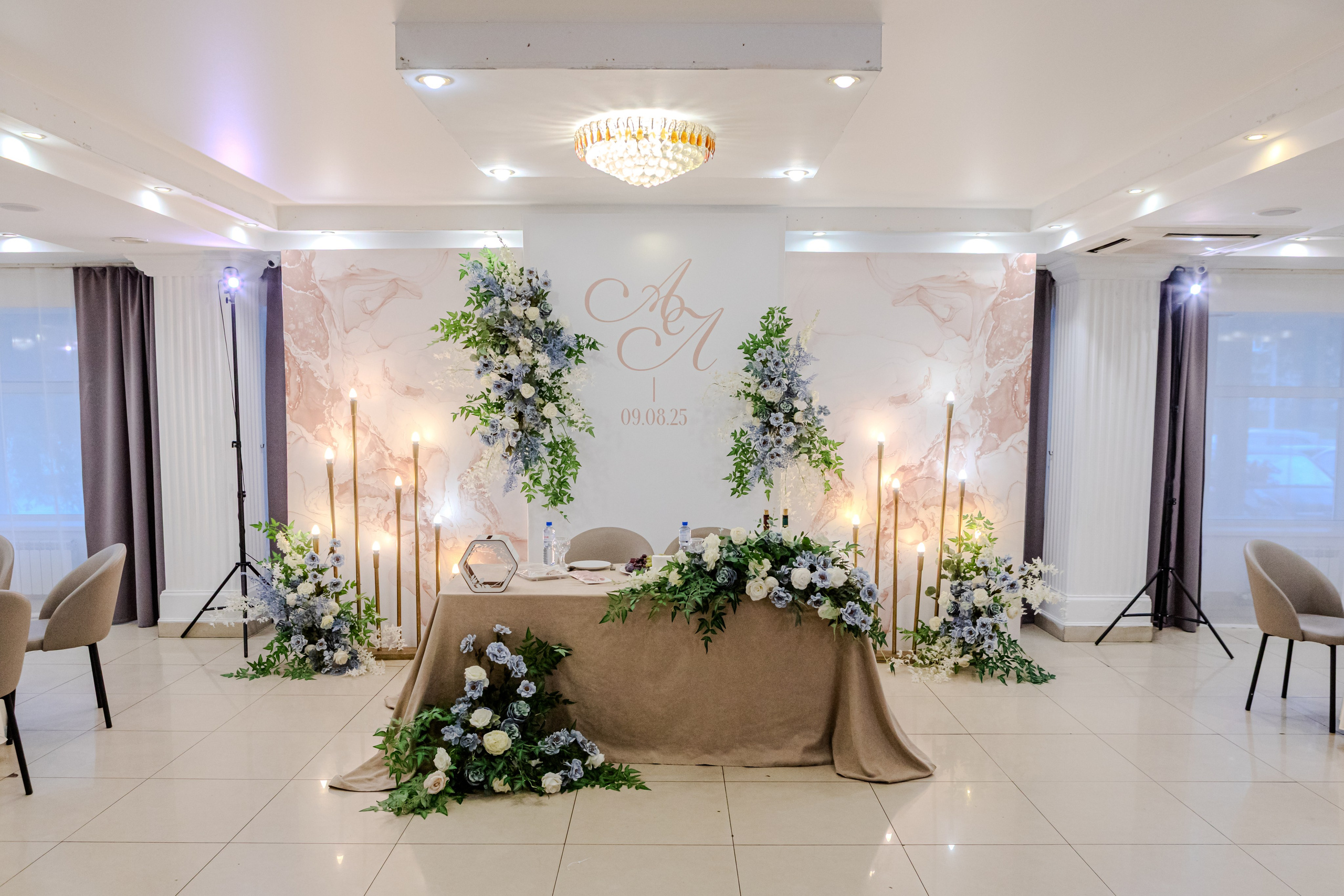 Амакс Сити-отель Уфа, фото Алексея Муравьёва, современный отель,Лобби Амакс Сити-отеля, съёмка фотографа Алексея Муравьёва, гостиничный интерьер,Номера отеля Амакс Сити Уфа, работа фотографа Алексея Муравьёва, комфортабельное размещение,Ресторан Амакс Сити-отеля, фото Алексея Муравьёва, гостиничная кухня,Рецепция Амакс Сити Уфа, съёмка Алексея Муравьёва, сервис для гостей,Спа-зона отеля Амакс Сити, фото Алексея Муравьёва, оздоровительные услуги,Конференц-зал Амакс Сити-отеля, работа фотографа Алексея Муравьёва, бизнес-мероприятия,Лифт отеля Амакс Сити Уфа, съёмка Алексея Муравьёва, современный дизайн,Номера люкс Амакс Сити, фото Алексея Муравьёва, премиальный комфорт,Зона отдыха Амакс Сити-отеля, работа фотографа Алексея Муравьёва, релакс для гостей,Инфраструктура Амакс Сити Уфа, съёмка Алексея Муравьёва, гостиничные услуги,Паркинг отеля Амакс Сити, фото Алексея Муравьёва, безопасность гостей,Вестибюль Амакс Сити, работа фотографа Алексея Муравьёва, элегантность интерьера,Номера стандарт Амакс Сити-отеля, съёмка Алексея Муравьёва, удобство проживания,Общественные зоны Амакс Сити Уфа, фото Алексея Муравьёва, современный дизайн,Ресторан и бар Амакс Сити, работа фотографа Алексея Муравьёва, гастрономические предложения,Интерьер отеля Амакс Сити Уфа, фото Алексея Муравьёва, гостиничный стиль,Мебель номеров Амакс Сити, съёмка Алексея Муравьёва, комфорт для постояльцев,Освещение отеля Амакс Сити, работа фотографа Алексея Муравьёва, уют для гостей,Терраса Амакс Сити-отеля, фото Алексея Муравьёва, панорамный вид