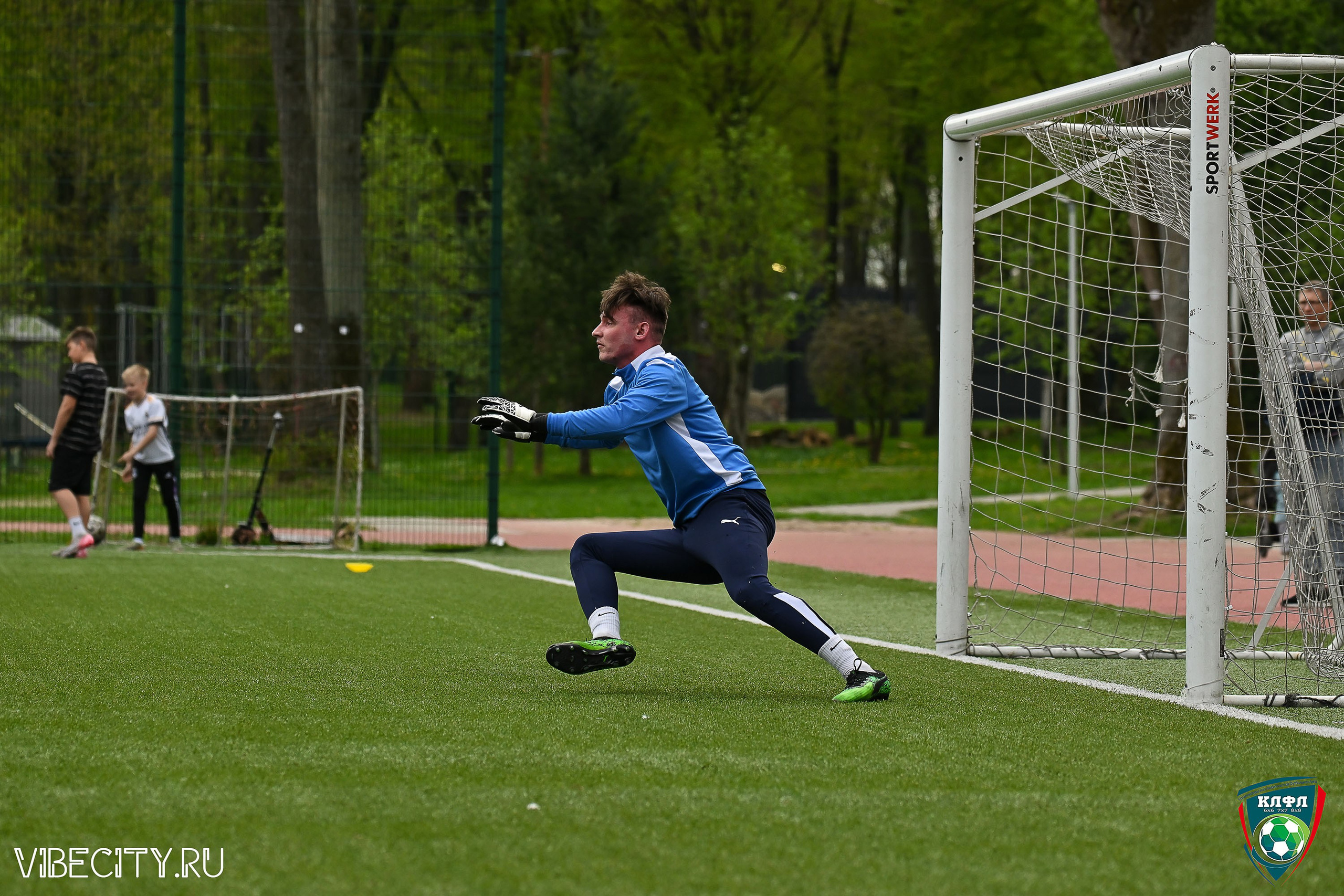 XX ЧЕМПИОНАТ КАЛИНИНГРАДСКОЙ ЛФЛ КАНЦМАРКЕТ39 сезона 2024–2025 гг. VIBECITY.RU Вайб Сити Ру Фоторепортажи Фотоотчеты Калининград