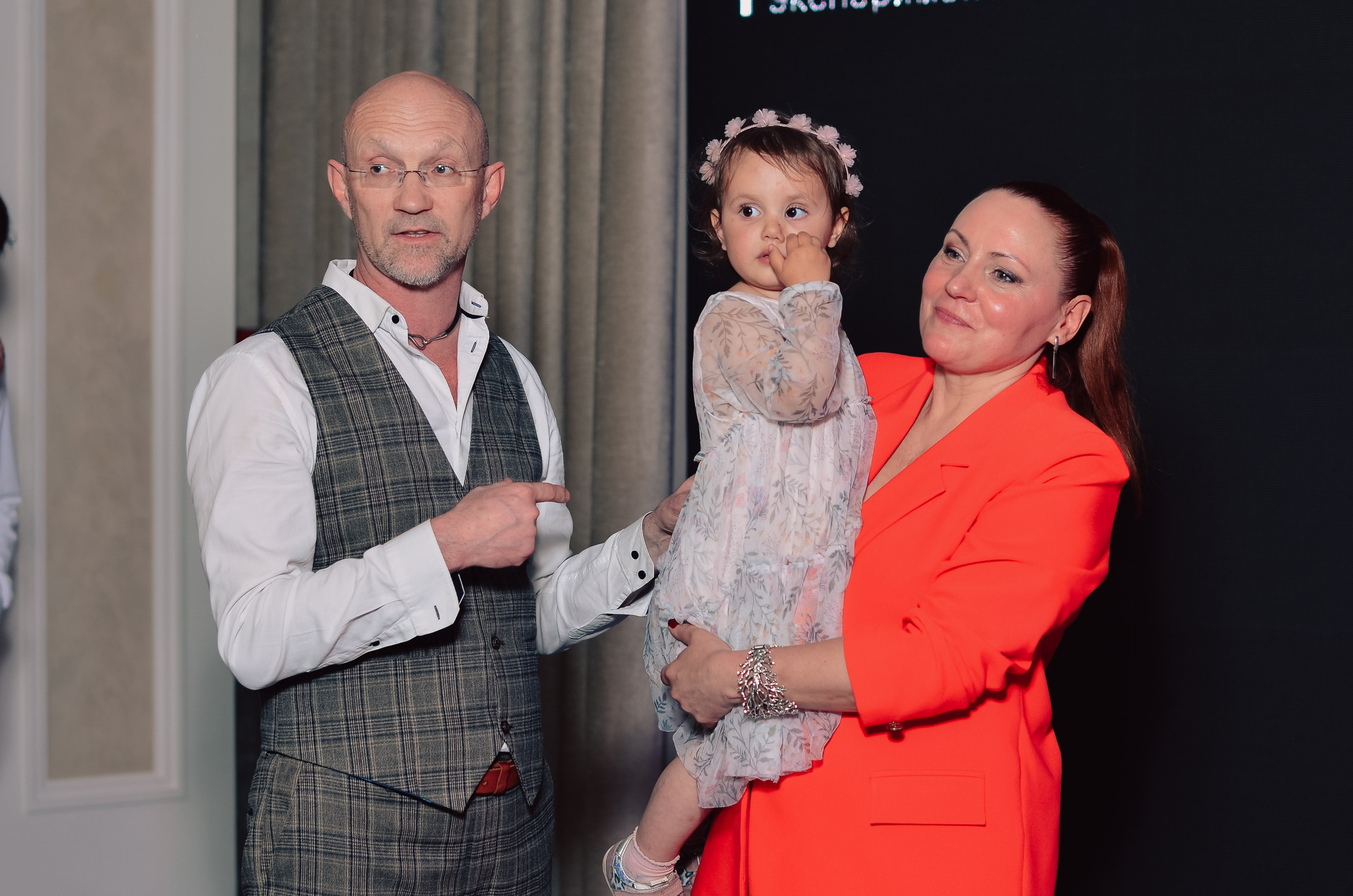 Фоторепортаж танцевального мероприятия. Денисова Аля — фотограф для парных съемок и индивидуальных историй в Барнауле