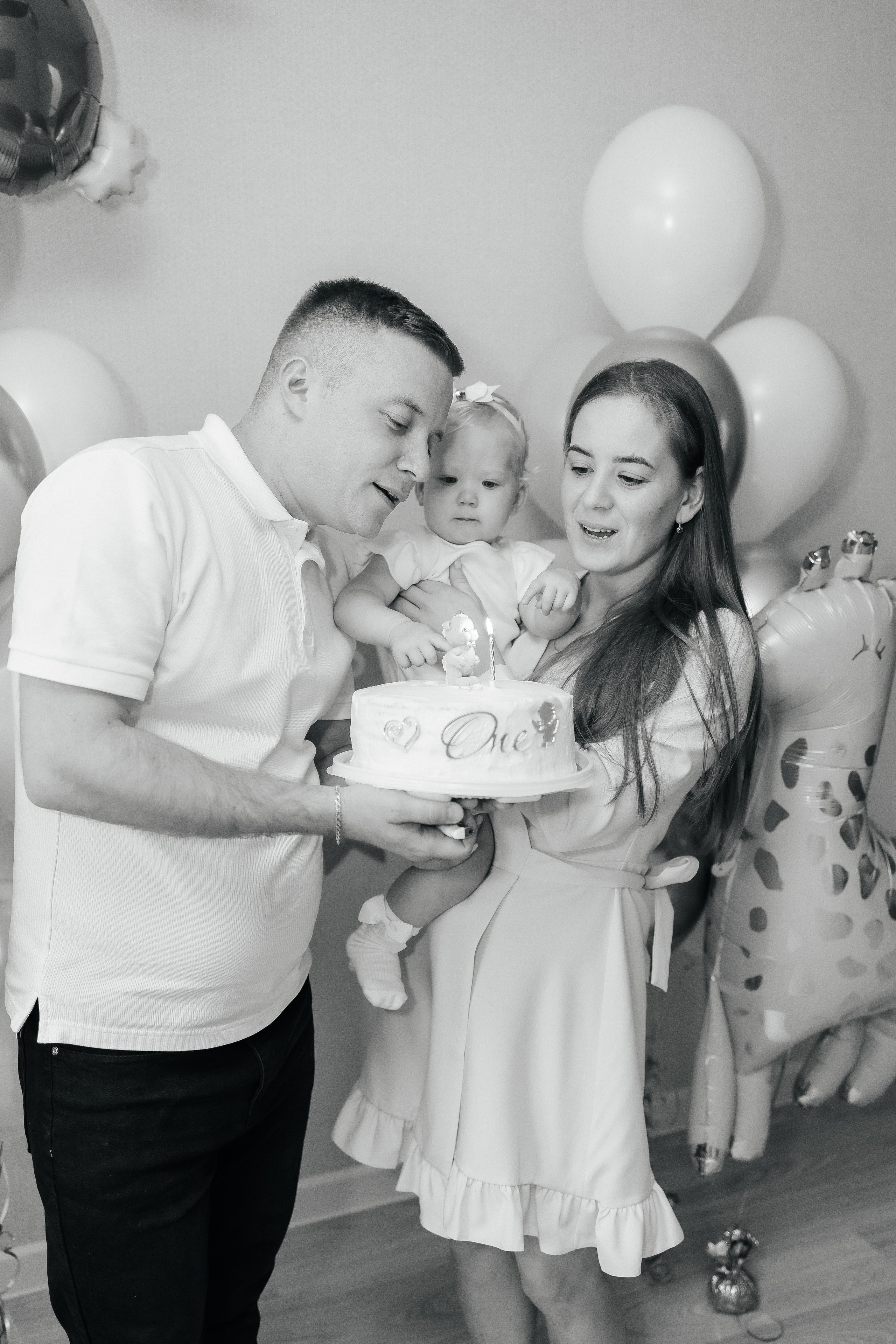 1 годик Еве (домашняя съемка). Профессиональный фотограф Кристина Искусных. Талдом- Москва