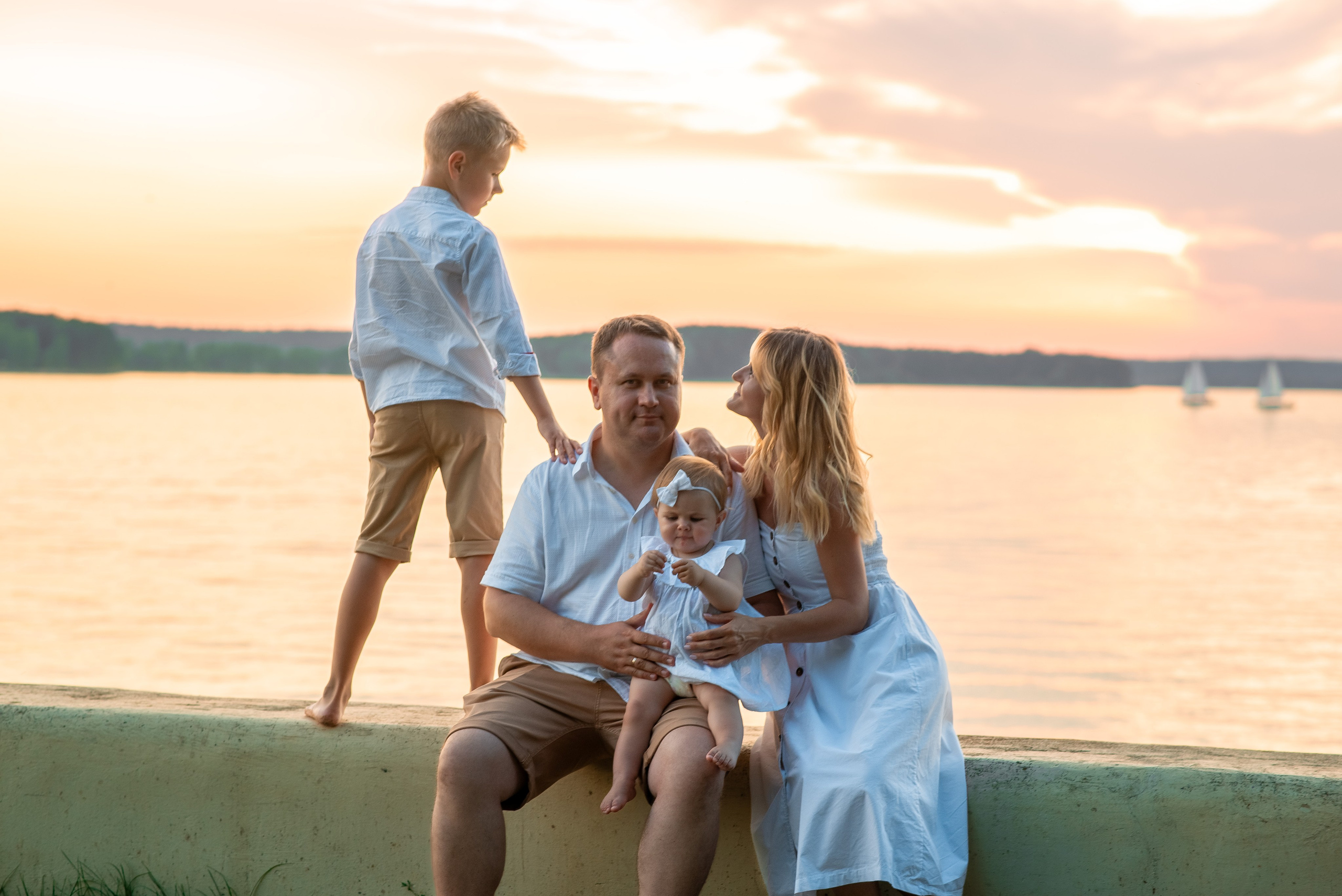 Татьяна на Минском море. Семейный фотограф на выписку из роддома и крещение Минск Настя Гришук