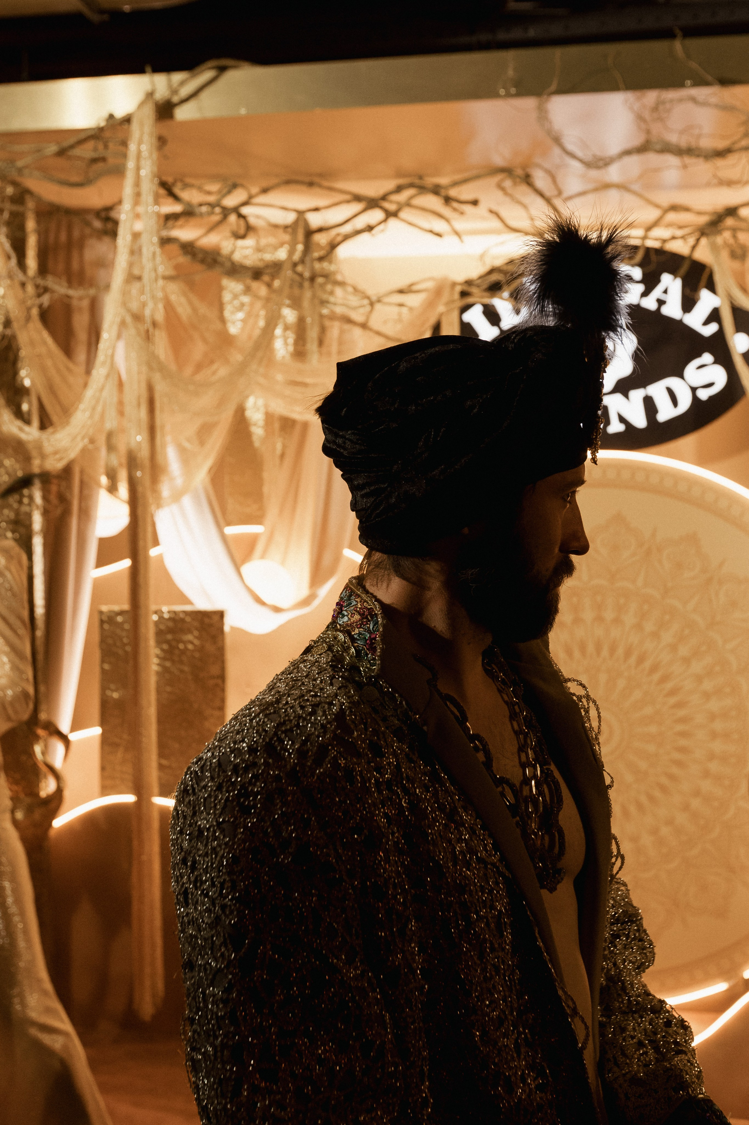 ILLEGAL FRIENDS — MIRAGE [PART I]. СВОИ. ФОТООТЧЕТЫ-СОБЫТИЯ-МЕСТА