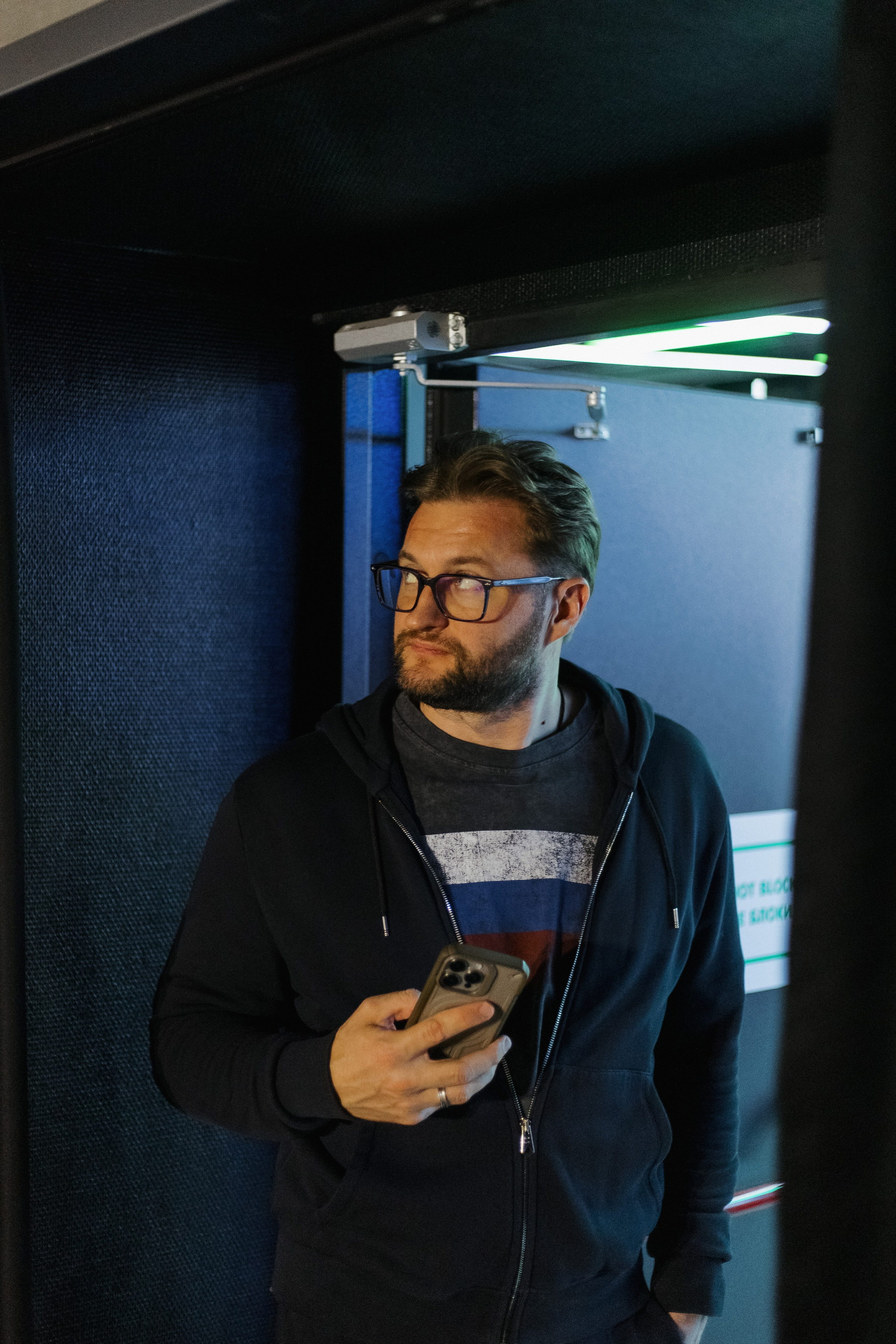 ФЭШН КОНФА. СВОИ. ФОТООТЧЕТЫ-СОБЫТИЯ-МЕСТА