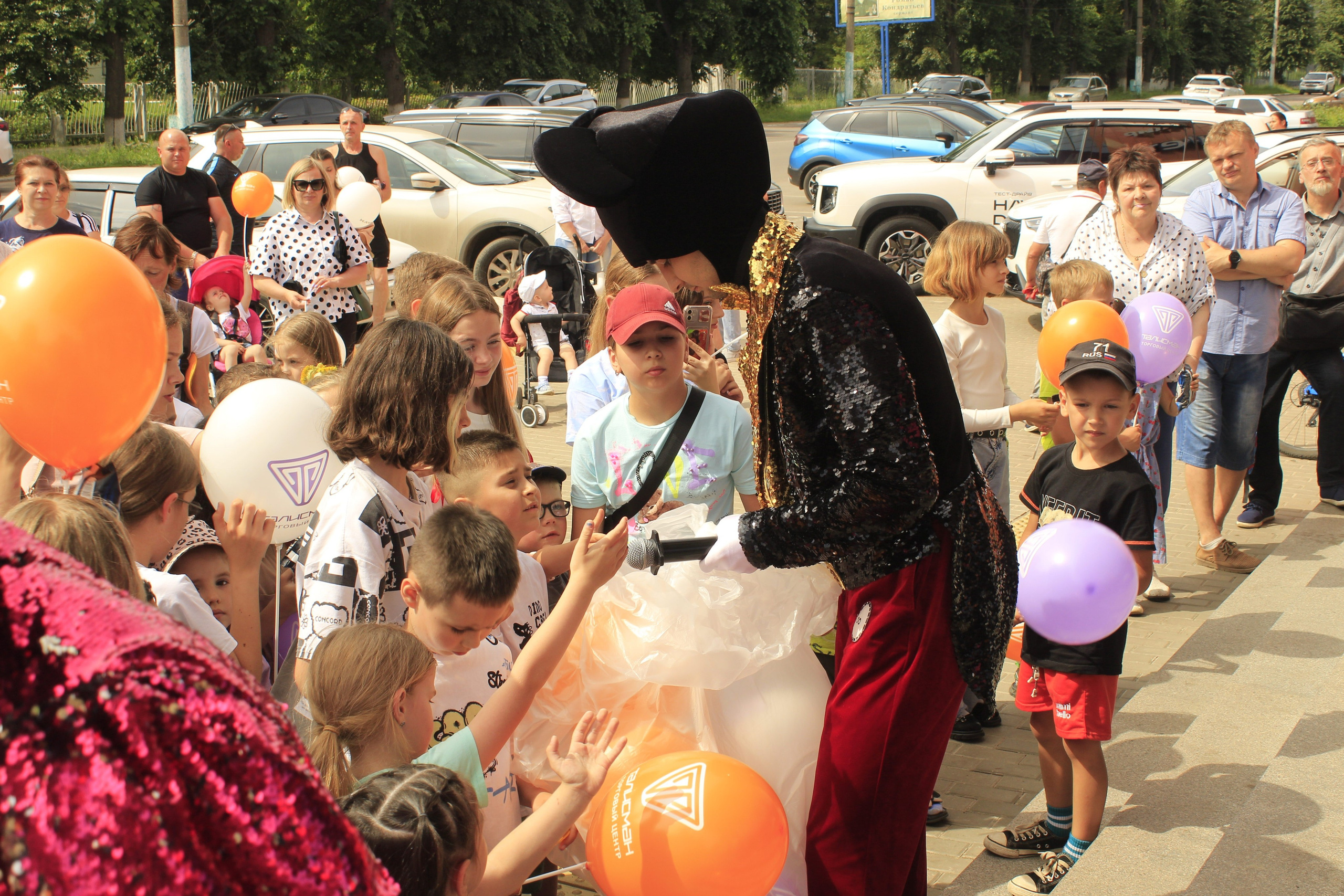 Год с открытия ТЦ Талисман. Лиза Рязанцева