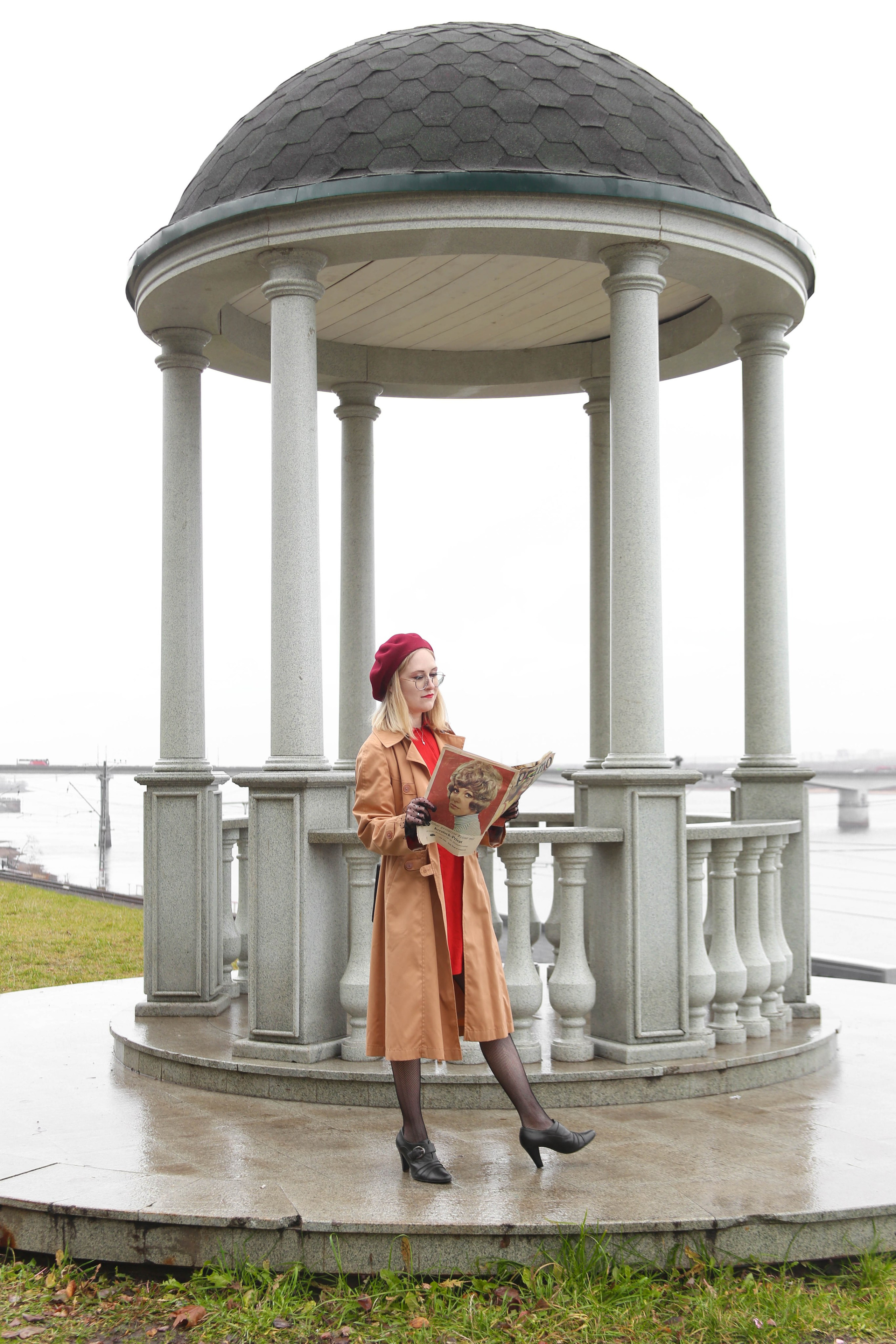 Маша на набережной. Фотограф Пермь. Фотосессия в фотостудии Перми и на свежем воздухе