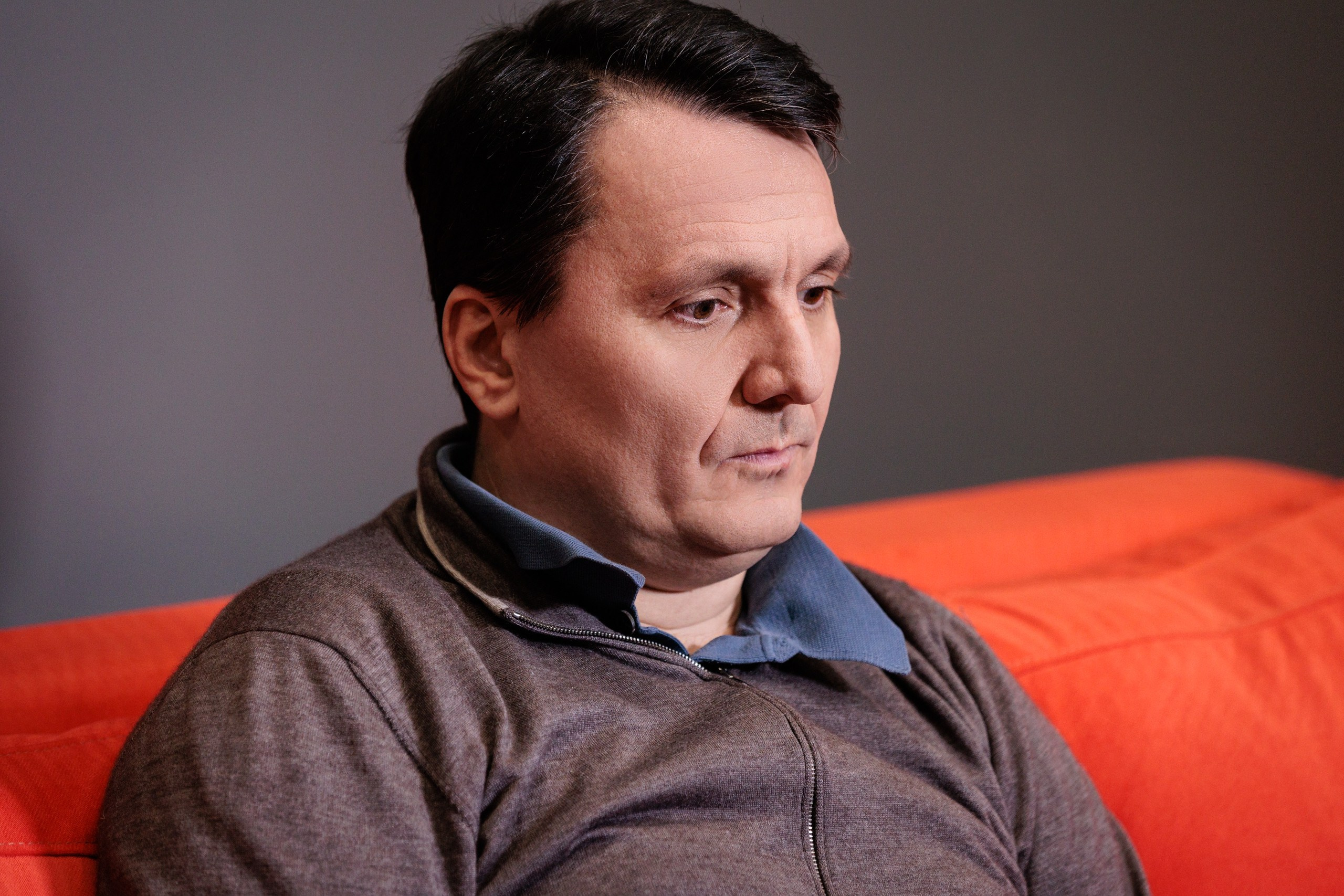 Съемка интеревью с директором. Контент для бизнеса в Екатеринбурге Полдень Медиа