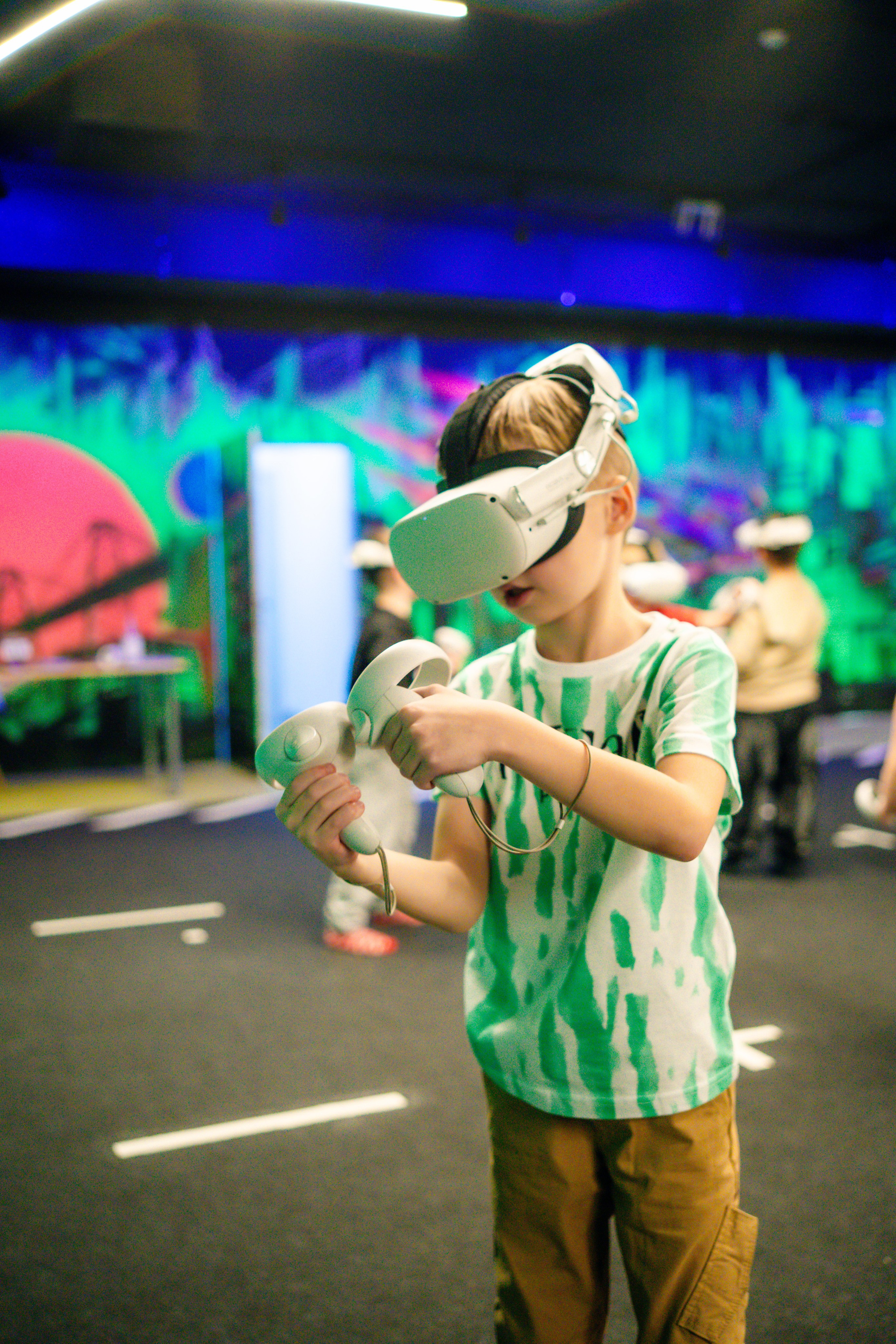 VR (November-December 2024). Felixtones