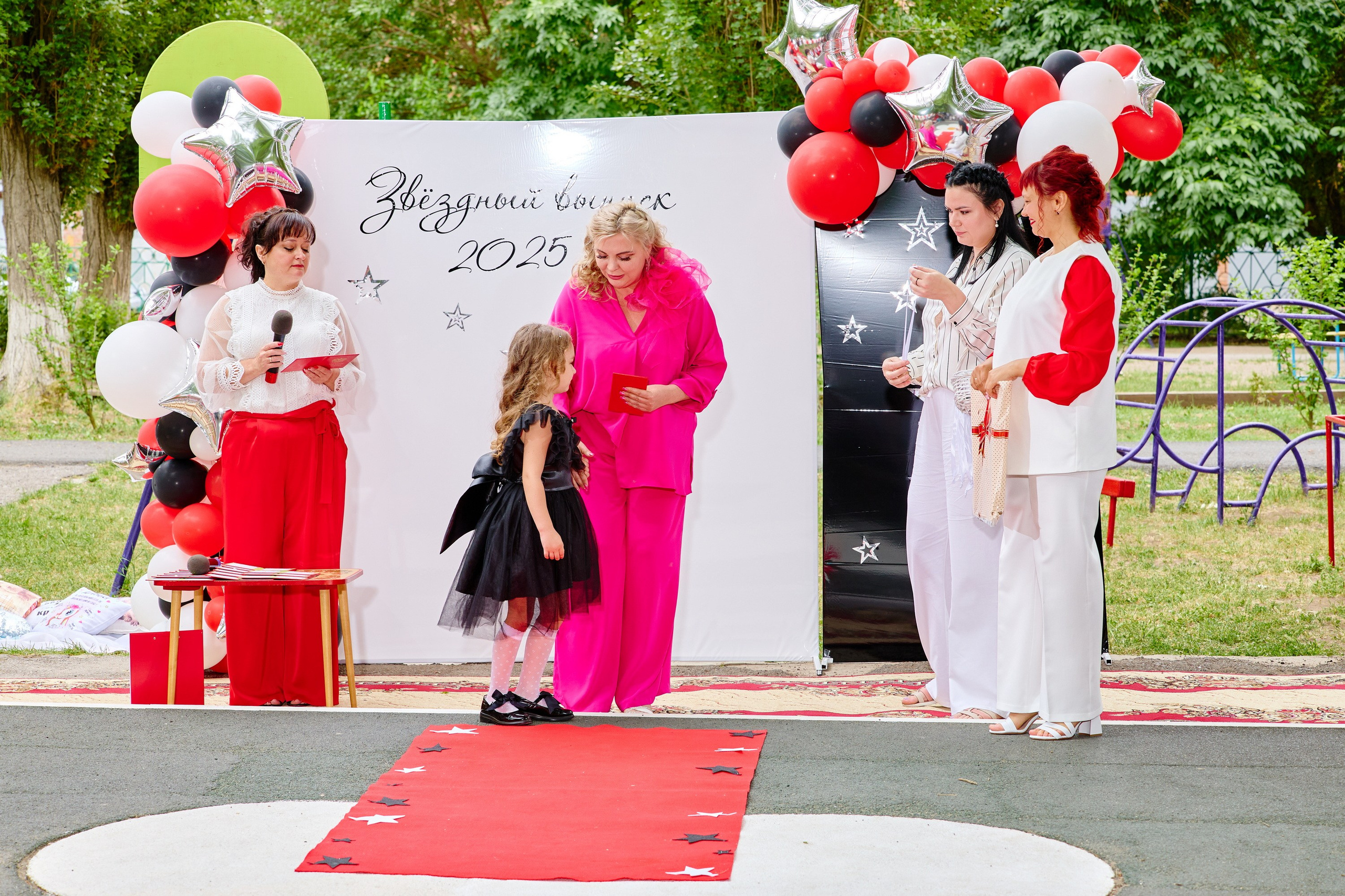 Выпускной 45 сад. Фотограф Выпускные альбомы Таганрог Сергей Коробченко