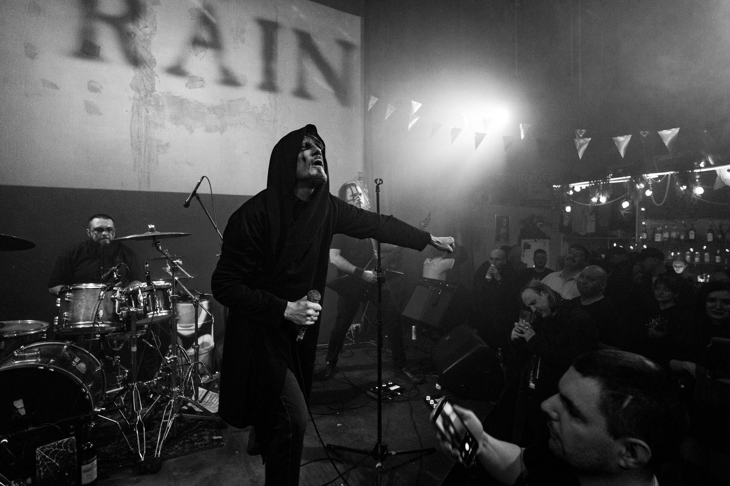 Inside the Rain|Ласточка. Концертный и репортажный фотограф в Санкт-Петербурге Слава Пахомов