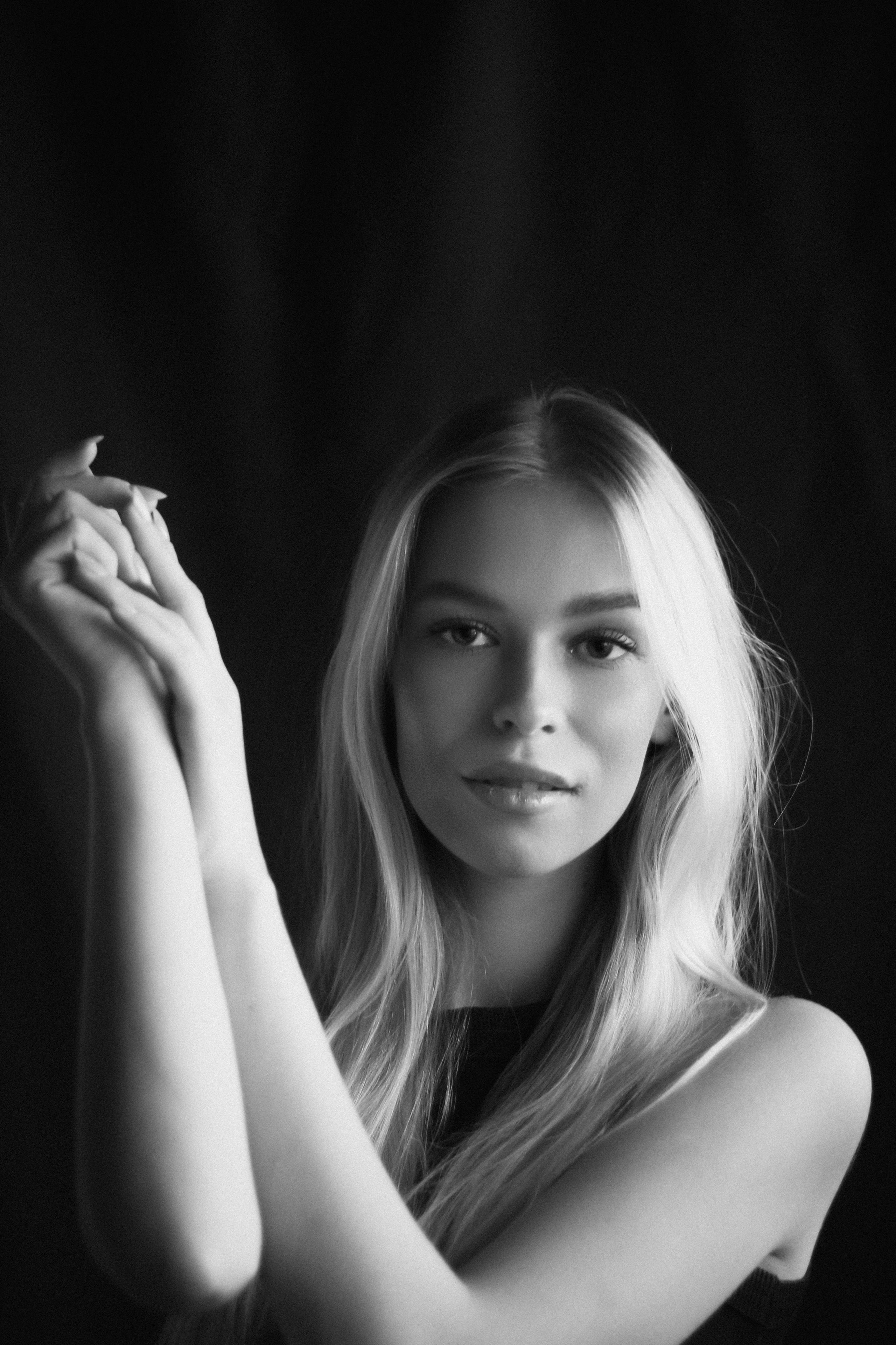 Портрет у окна. Фотограф в Краснодаре Кристина Филиппова