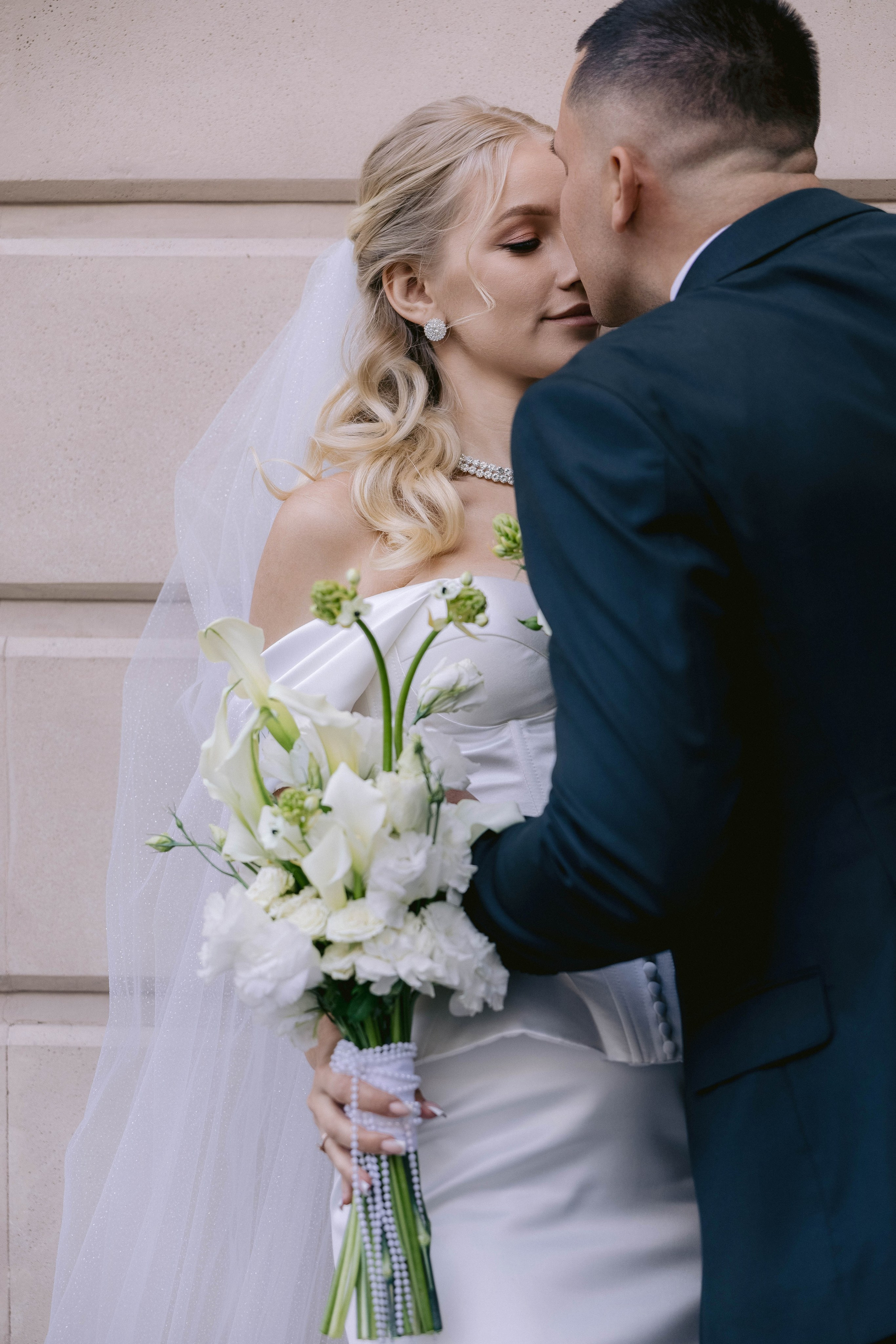 Ангелина, Ефим (прогулка после ЗАГСа). Фотограф в Волгограде Кристина Прохоренко