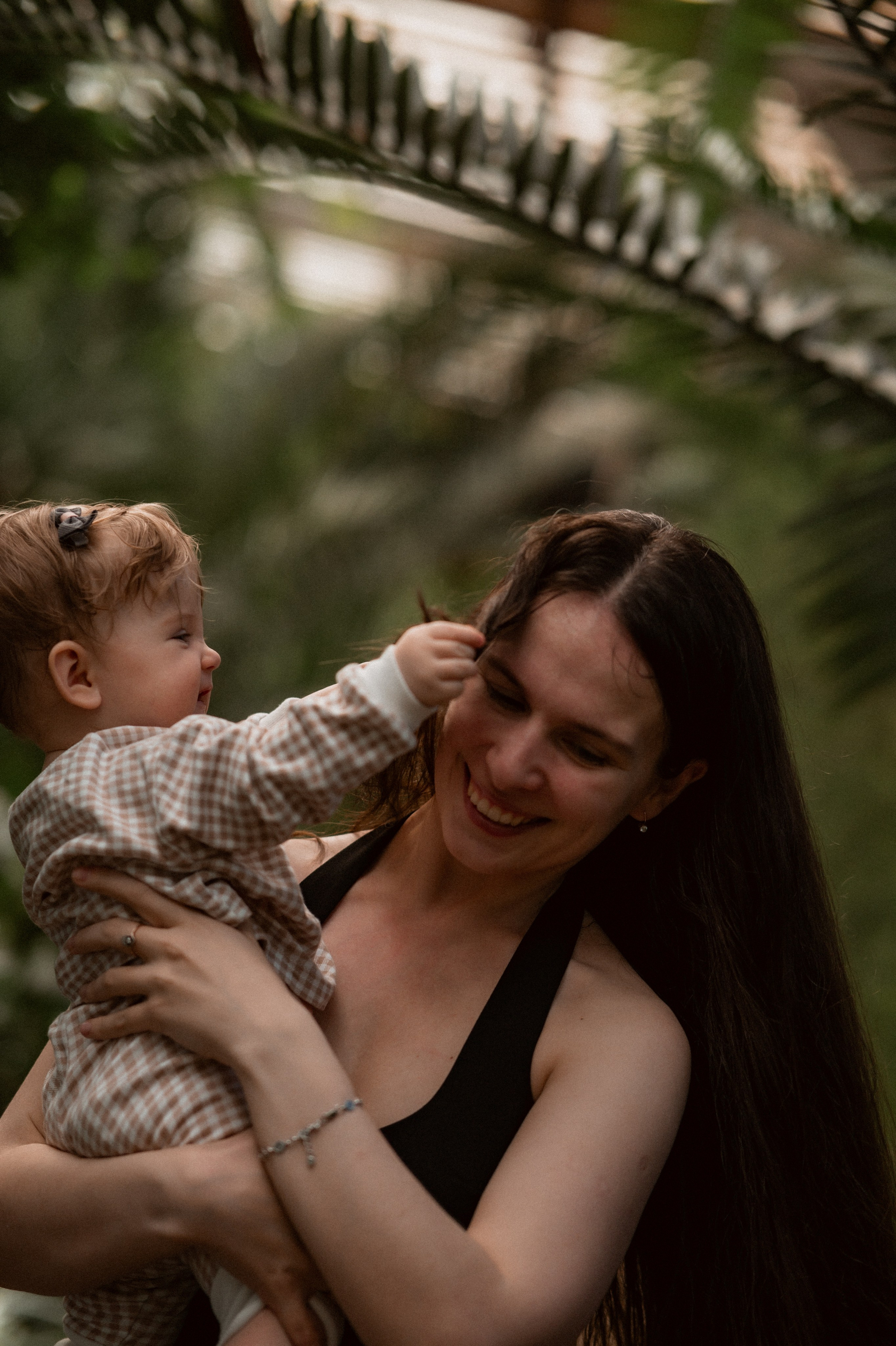 Илья, Ирина и Ева в Оранжерее. Семейный и свадебный lifestyle-фотограф в Москве Мария Петрова