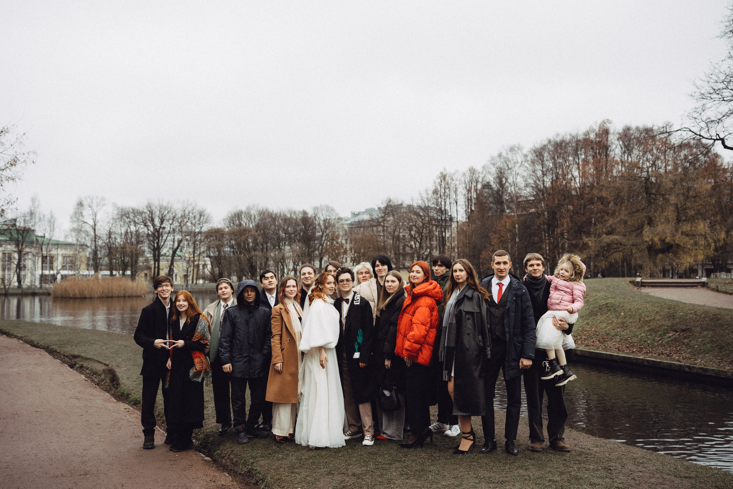 СВАДЕБНАЯ СЬЕМКА ВО ВТОРОМ ДВОРЦЕ С ГОСТЯМИ И ПРОГУЛКА В ТАВРИЧЕСКОМ САДУ. Профессиональный фотограф, Санкт-Петербург — Виктория Богомолова