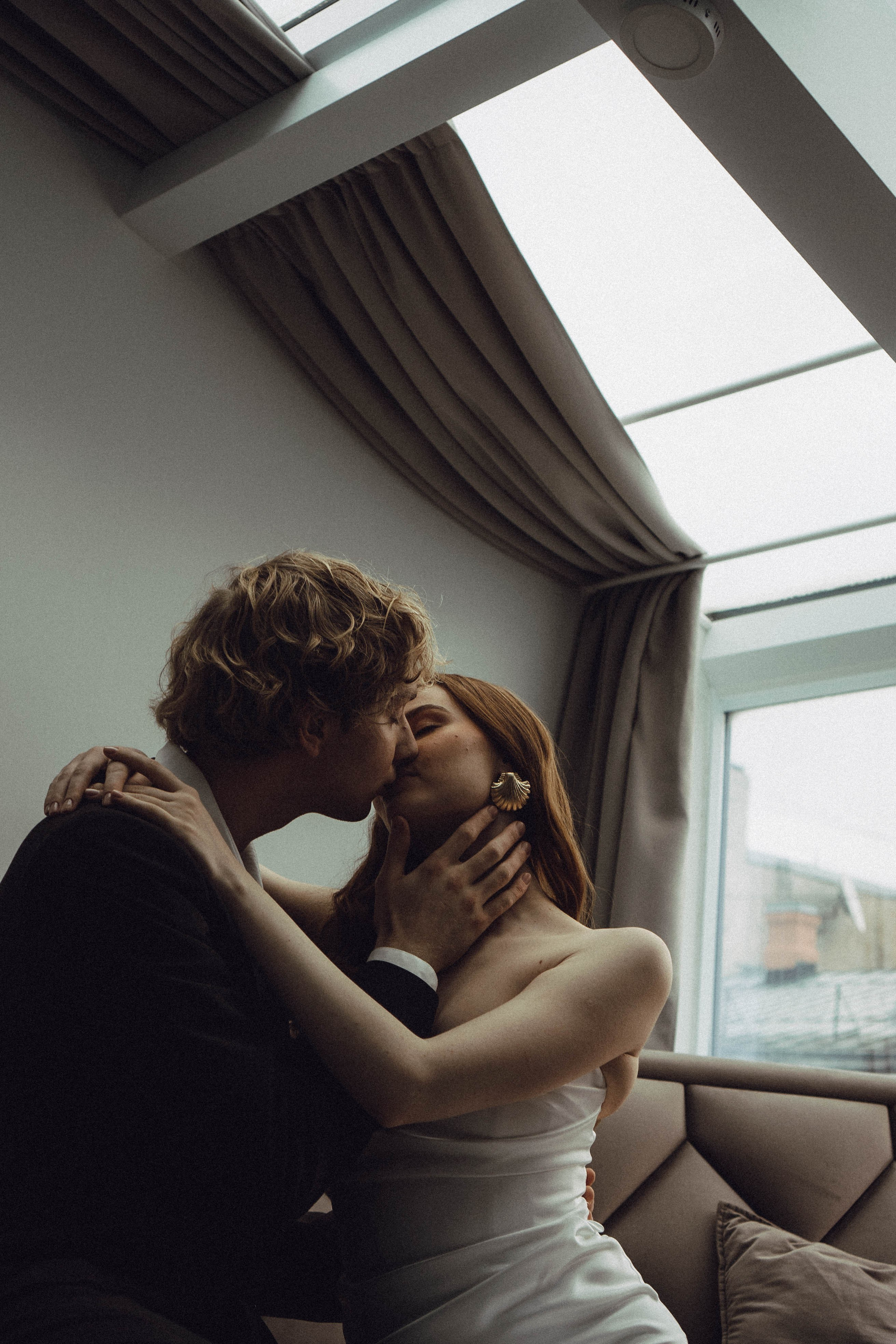 СВАДЕБНАЯ СЬЕМКА В ОТЕЛЕ. СБОРЫ ЖЕНИХА И НЕВЕСТЫ И ТАКЖЕ ТОР И ПОДГОТОВКА К ПРОГУЛКЕ. Профессиональный фотограф, Санкт-Петербург — Виктория Богомолова