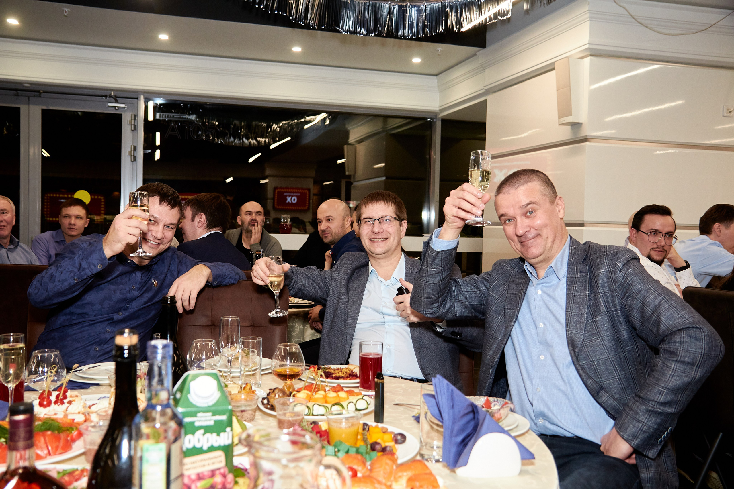 Новогодние корпоративы. Предметный и репортажный фотограф Алексей Кротов