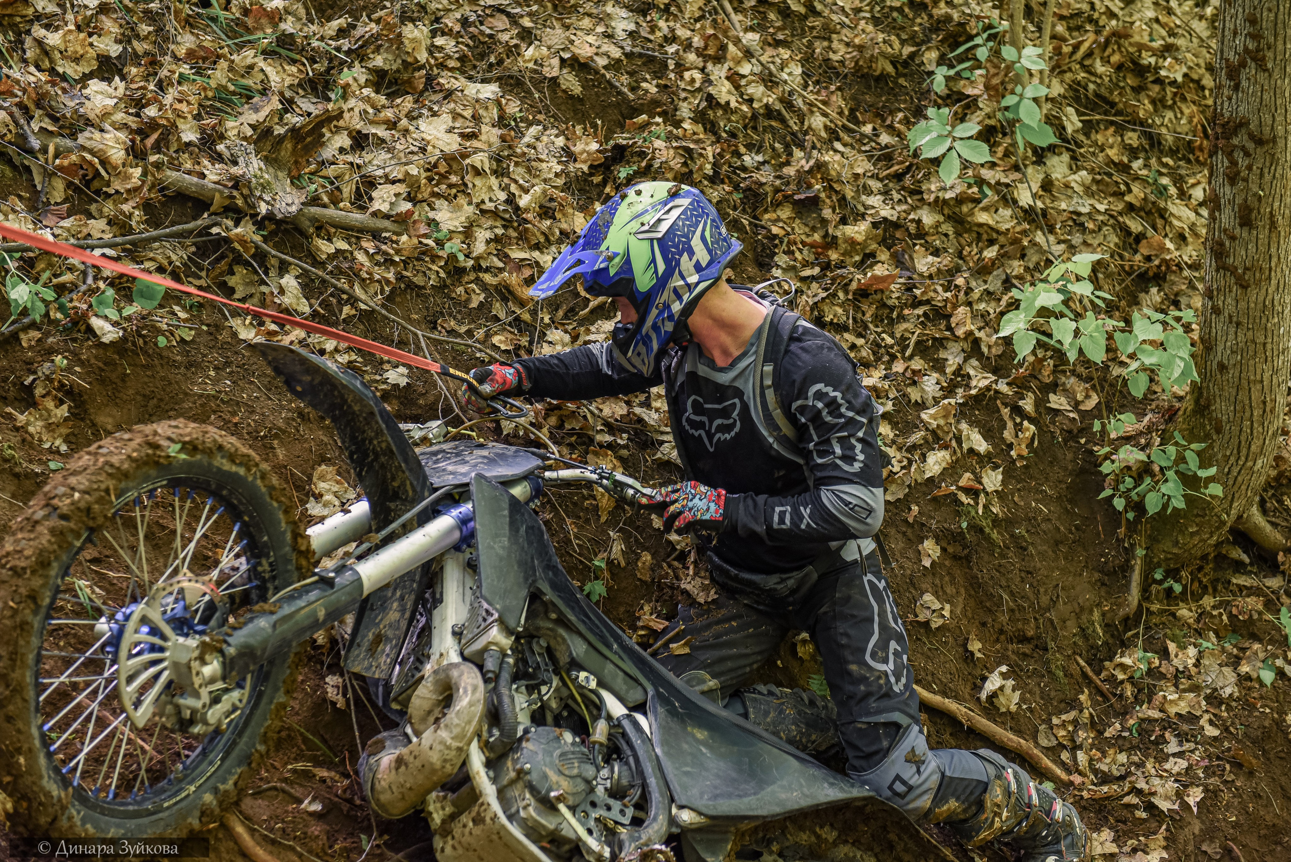 На местности. Каменки. Этап II. Мотофотограф в Нижнем Новгороде Динара Зуйкова