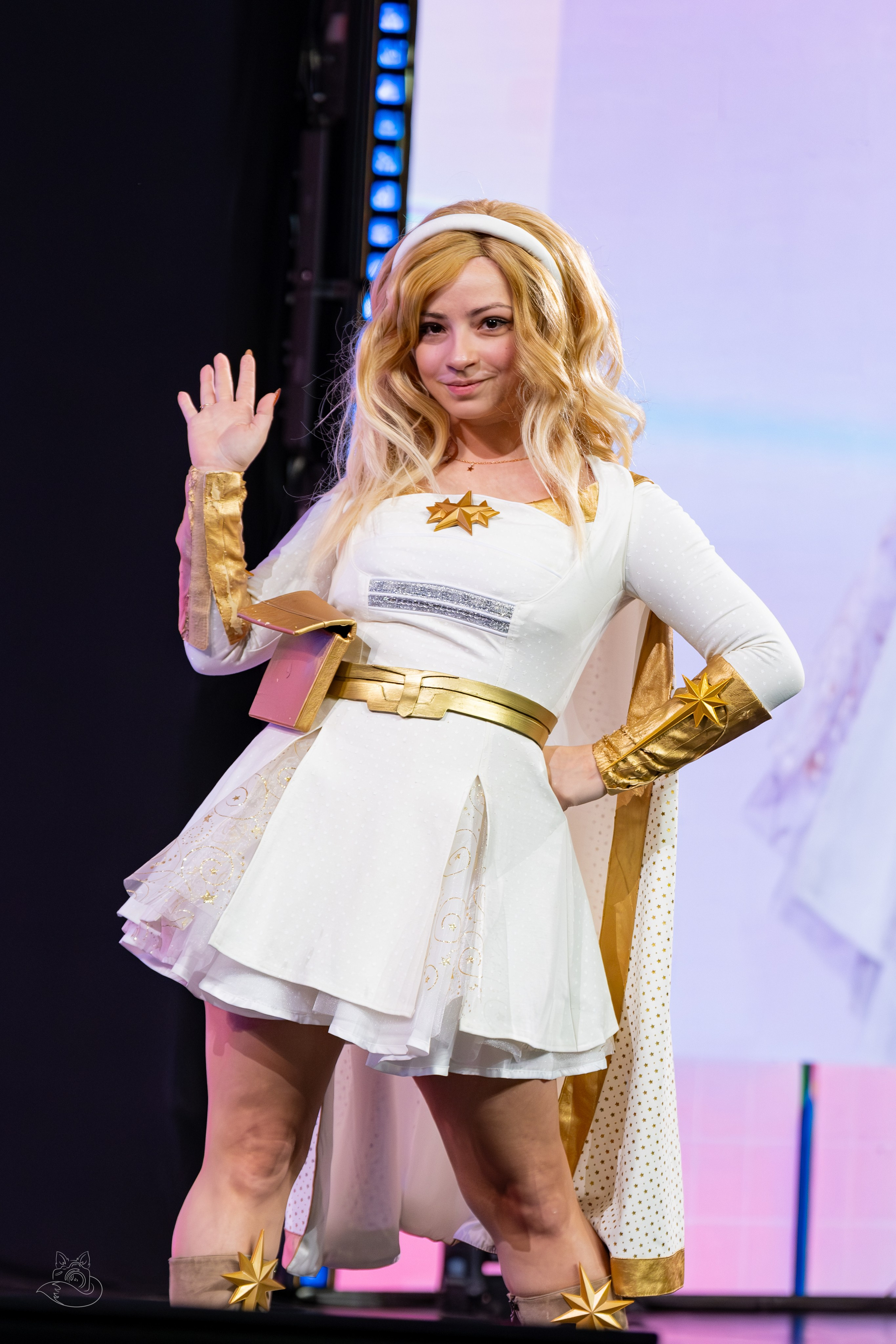 Сцена РЭД ЭКСПО 2024. Косплей фотограф