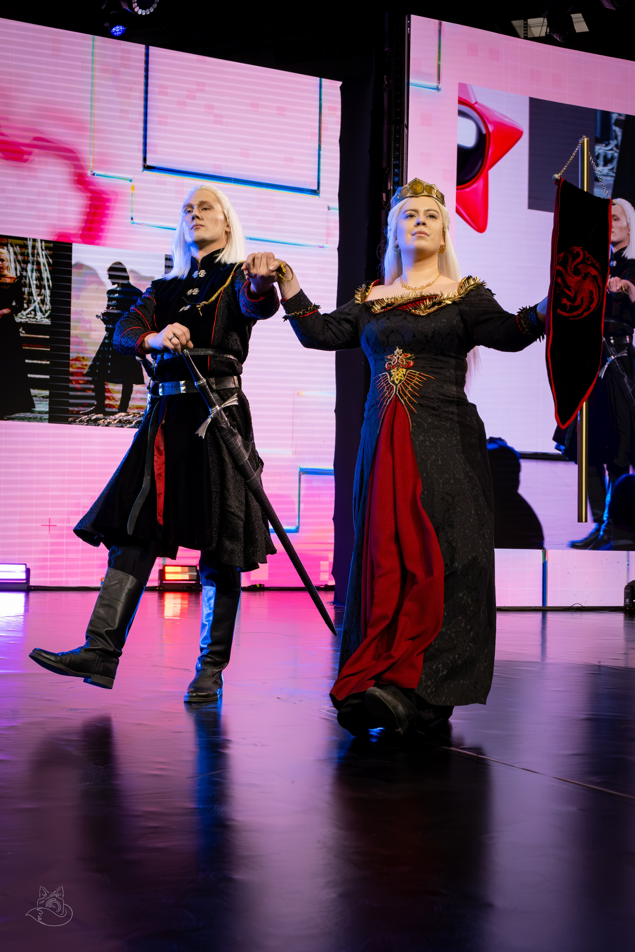 Сцена РЭД ЭКСПО 2024. Косплей фотограф