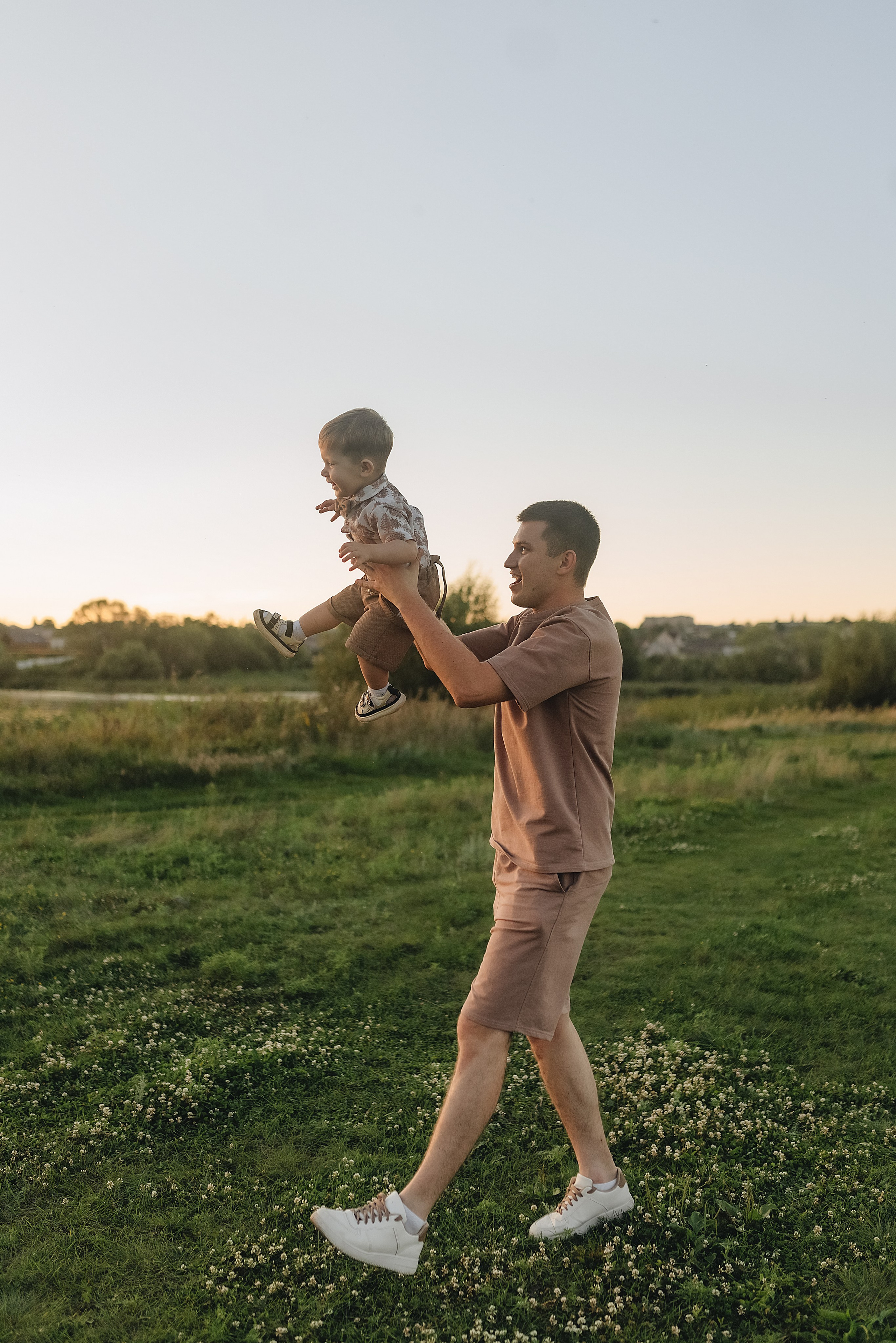 Светлана, Сергей и Женя | Семейная съемка на закате. Фотограф Карина Шмулёва. Воронеж и область
