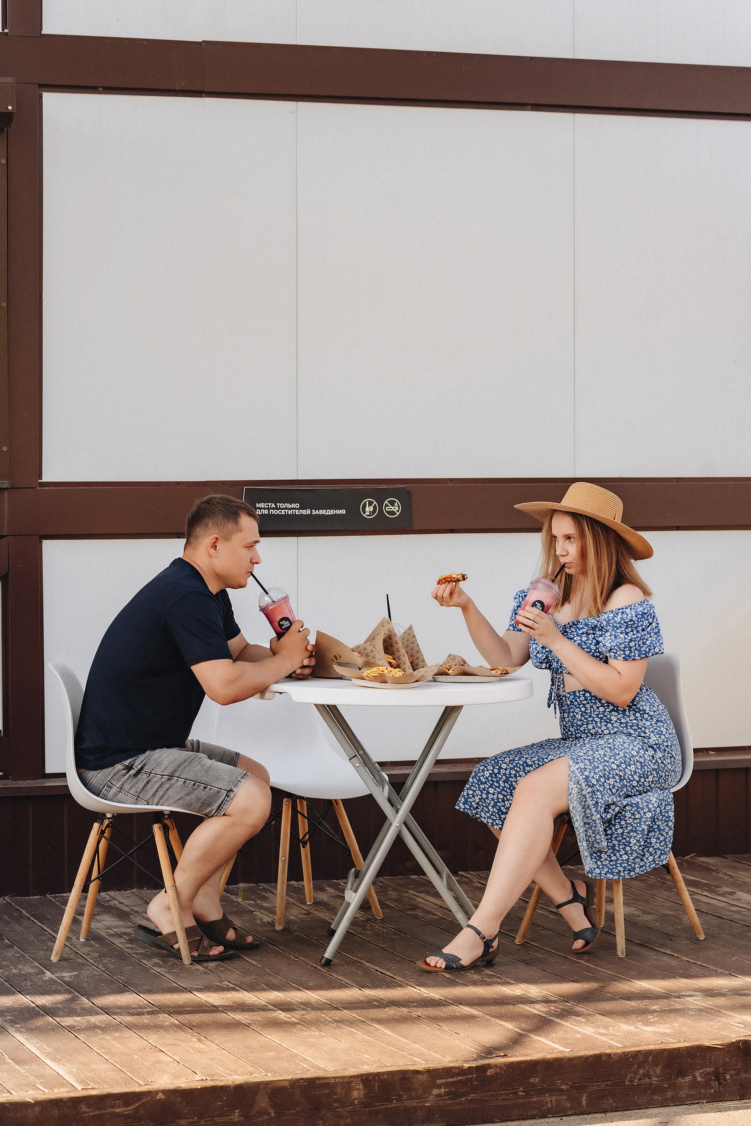 Семейная прогулка | Съемка для кофейни. Фотограф Карина Шмулёва. Воронеж и область