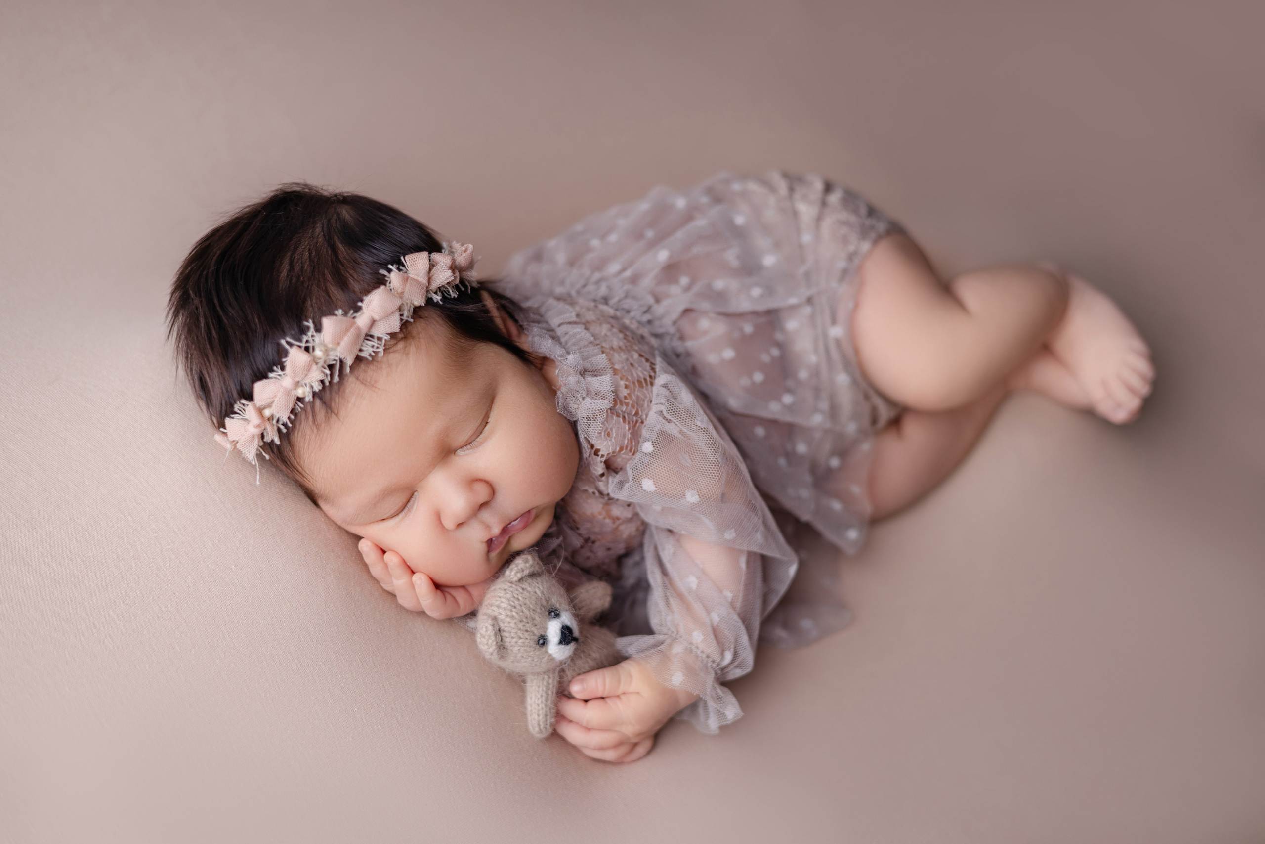 Эмилия. Евгения Горбунова фотограф новорожденных в Новом Уренгое