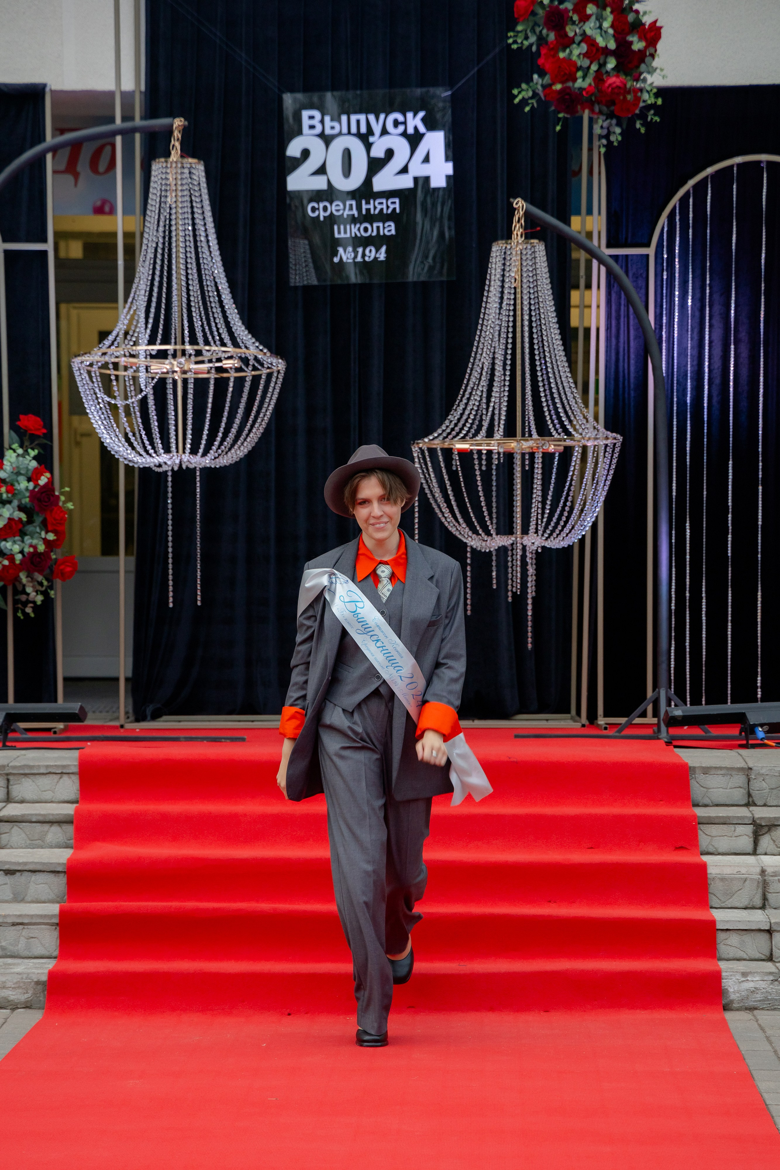 Школьный выпускной 2024 год в Соколе (Минск). Свадебный фотограф в Минске/Беларуси Сергей Спиридонов