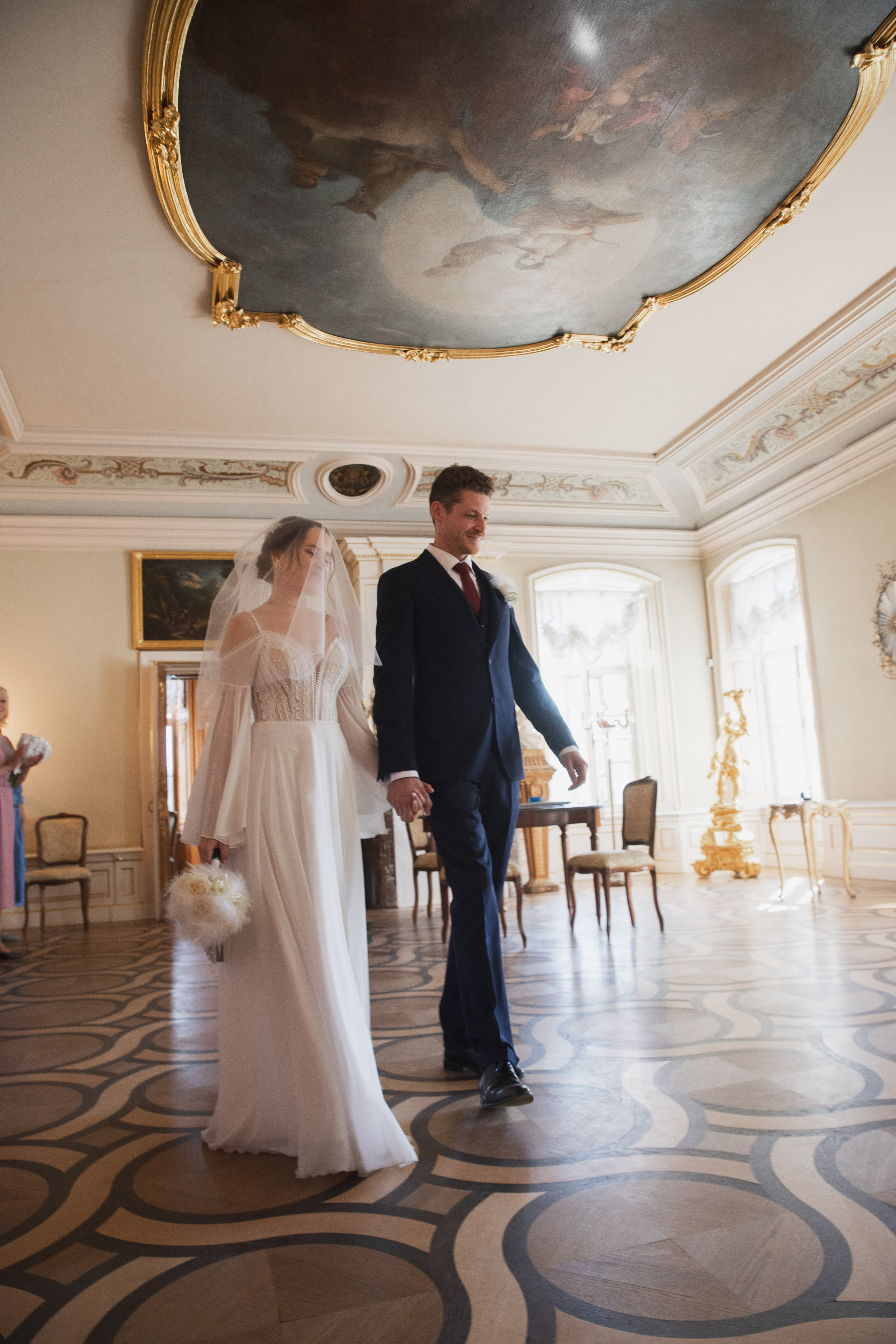 Летняя свадьба в Кусково. Свадебный и портретный фотограф в Москве Мария Кравченко