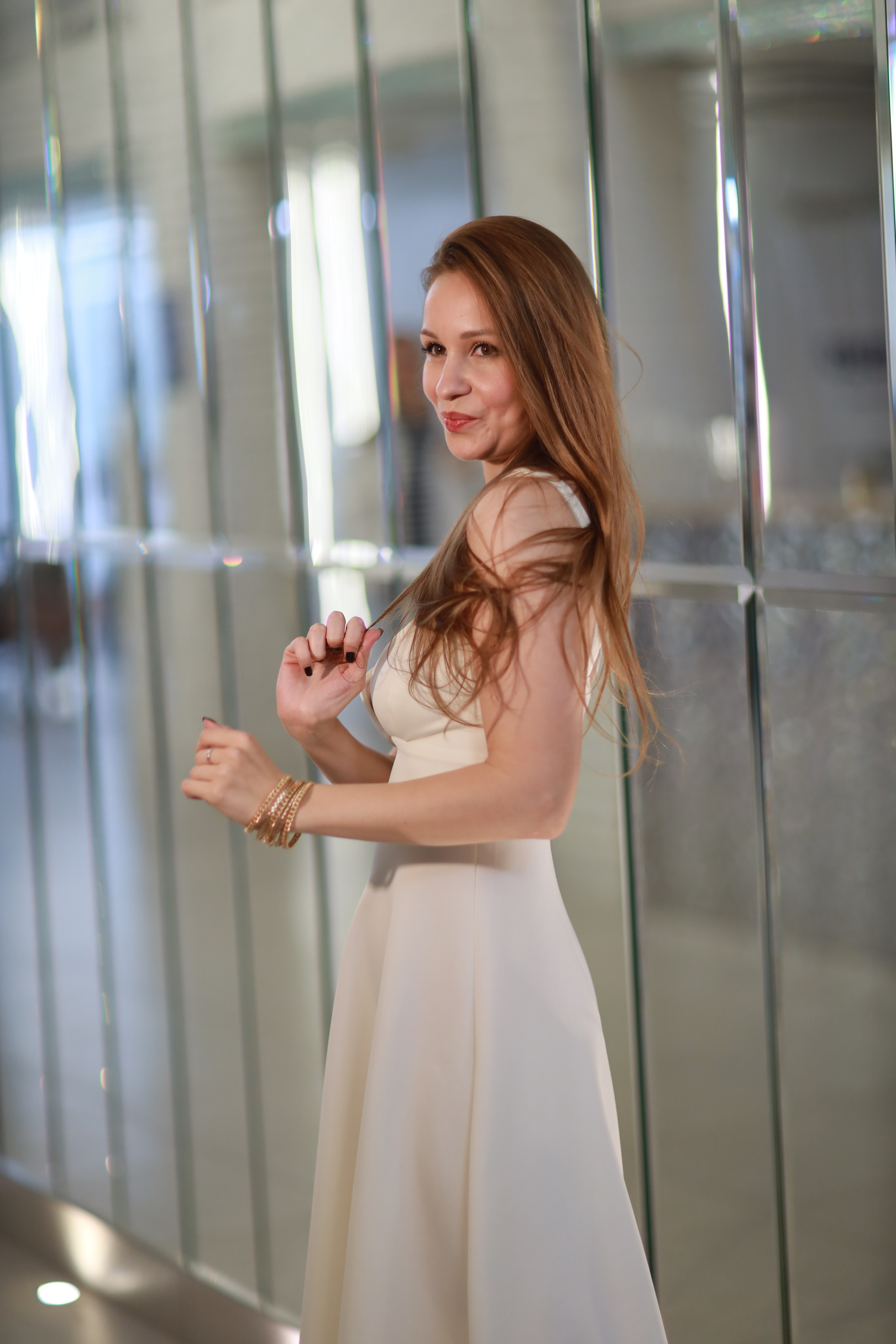 Белое платье. Съемка в студии под ваш запрос, студийные съемки, фотографии архитектурных объектов — Александр Евстигнеев — фотограф Москва