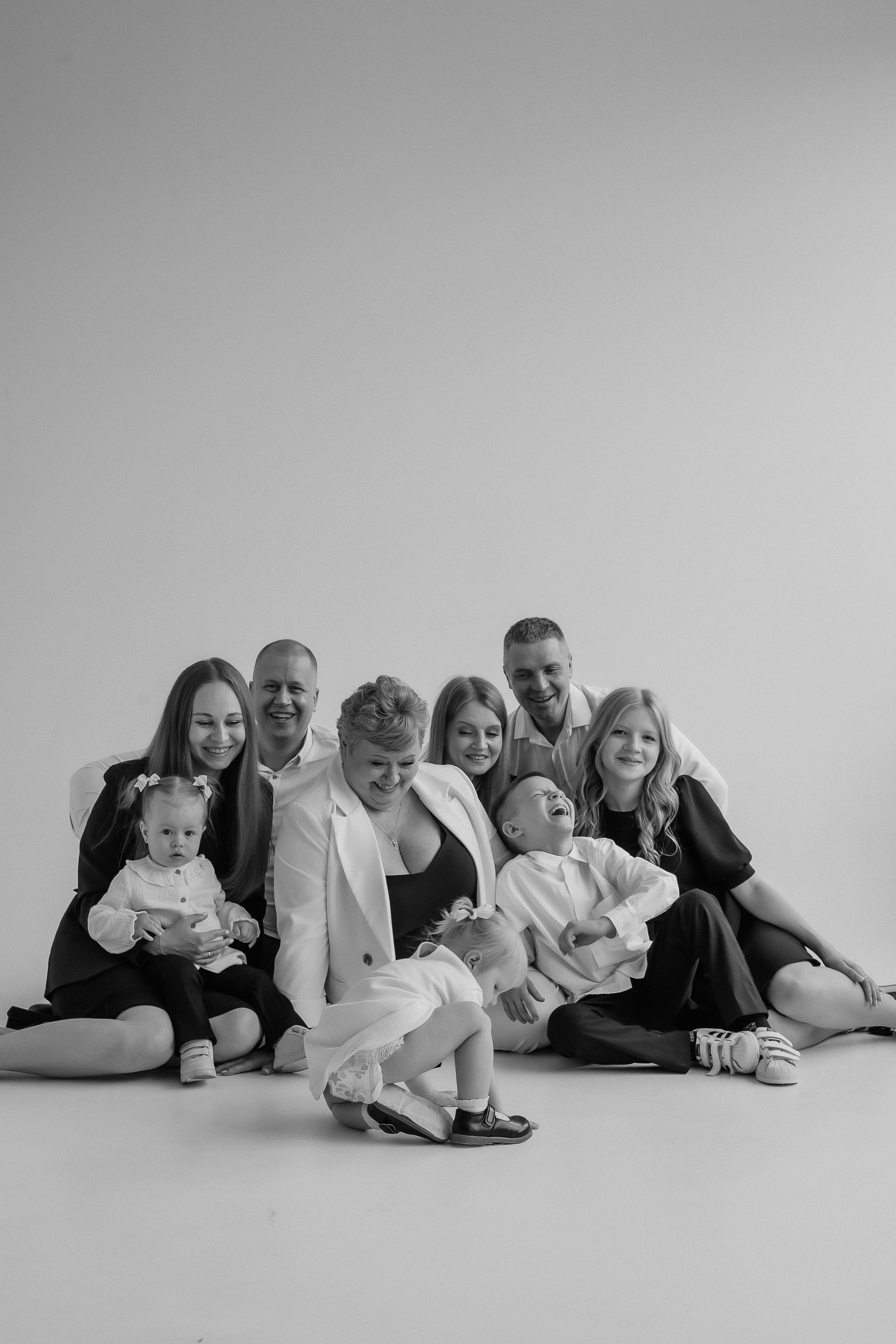 Семейная на циклораме. Фотограф Екатеринубрг/Верхняя Пышма