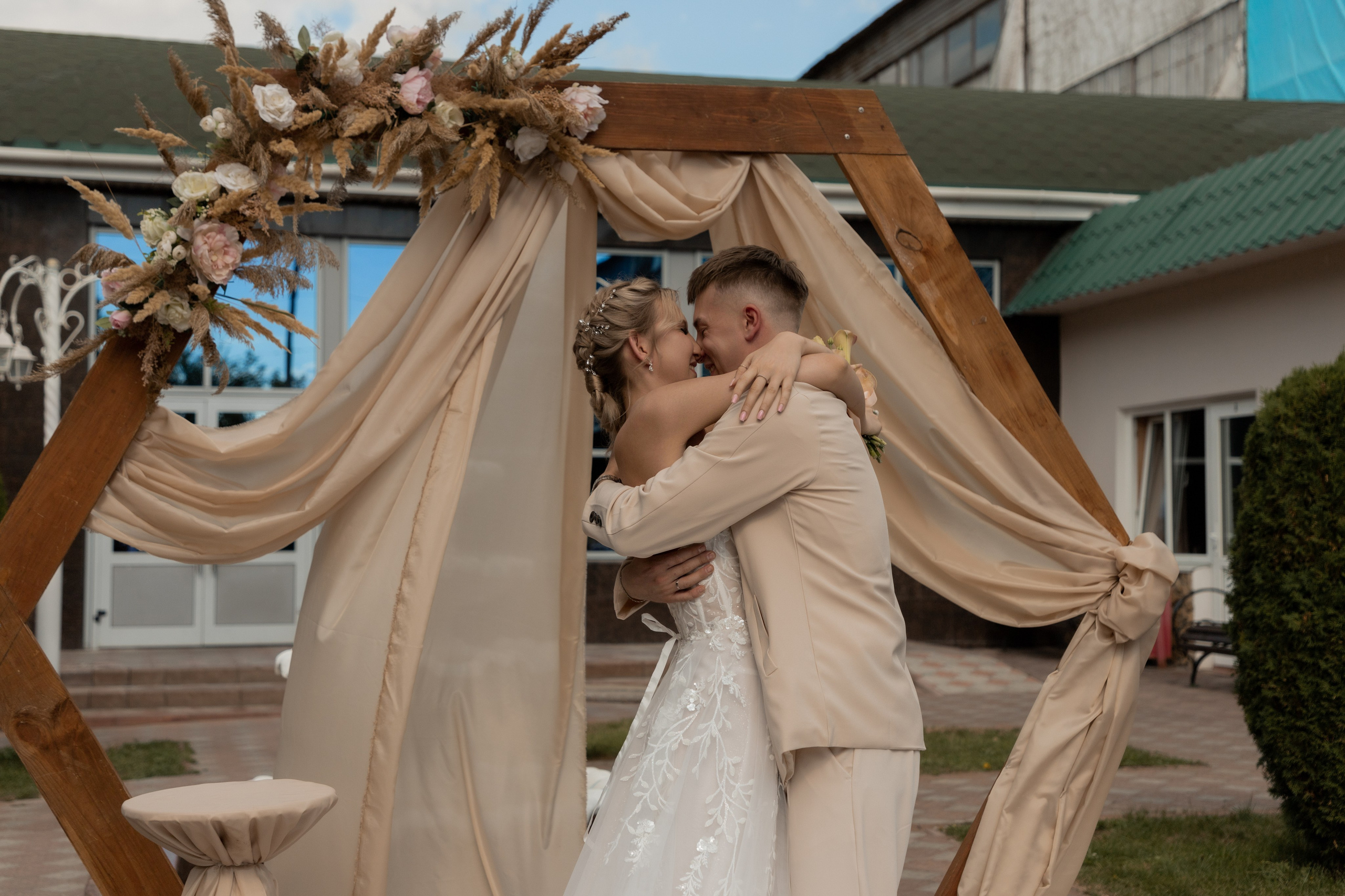 Роман и Александра (банкет). Свадебный фотограф Ангелина Сунгатулина | Саратов | Балаково | Вольск