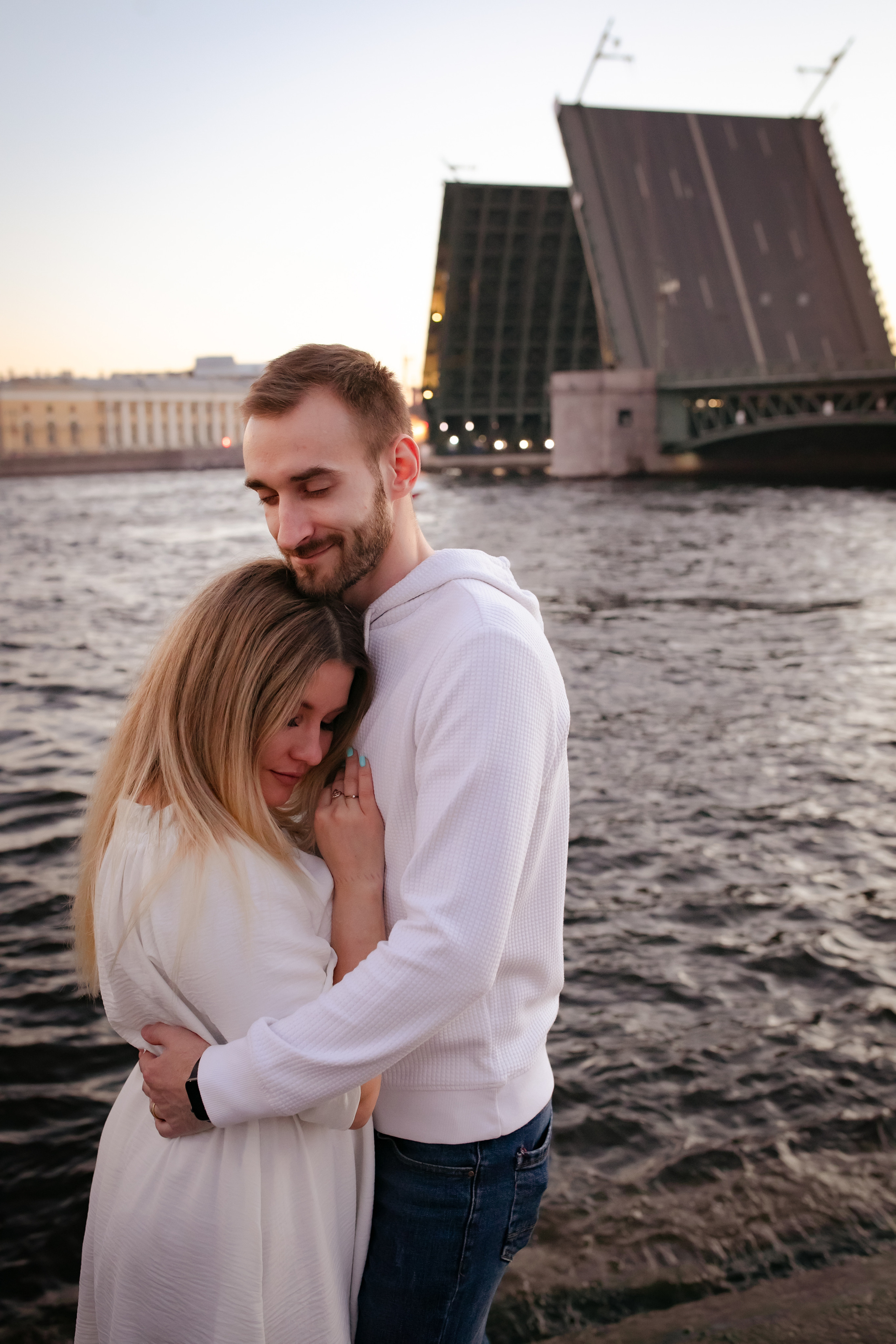 Прогулка на рассвете Оли и Егора). Фотограф в Санкт-Петербурге Разиля Идиятуллина