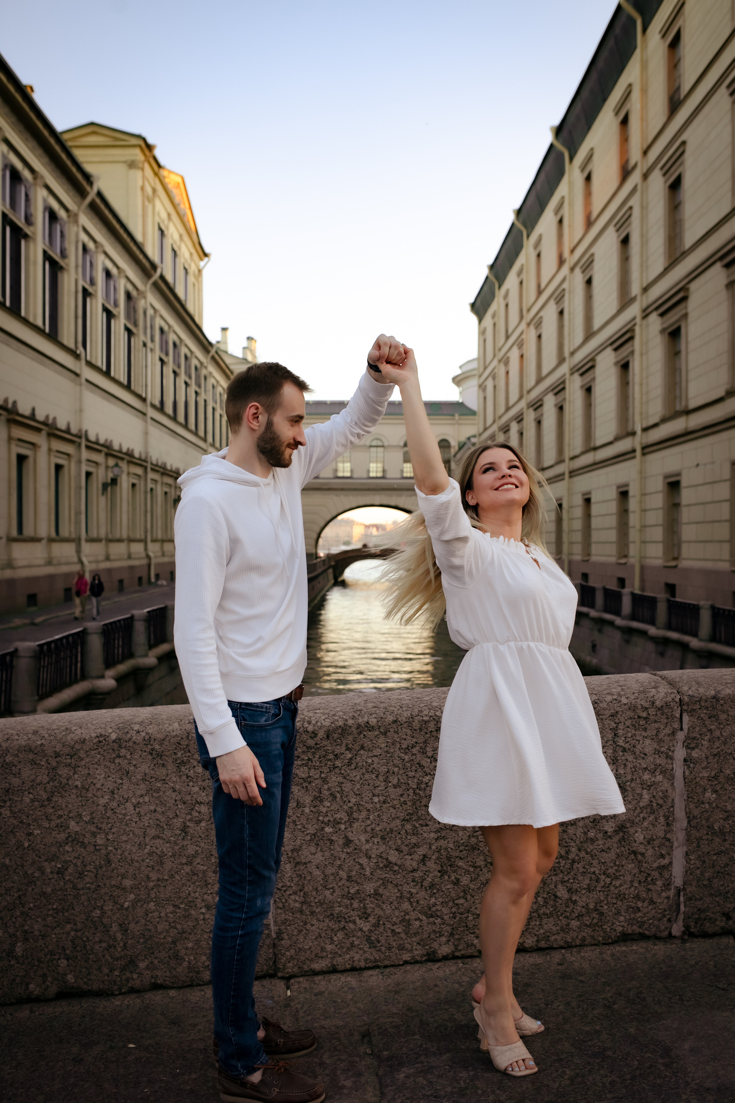Прогулка на рассвете Оли и Егора). Фотограф в Санкт-Петербурге Разиля Идиятуллина