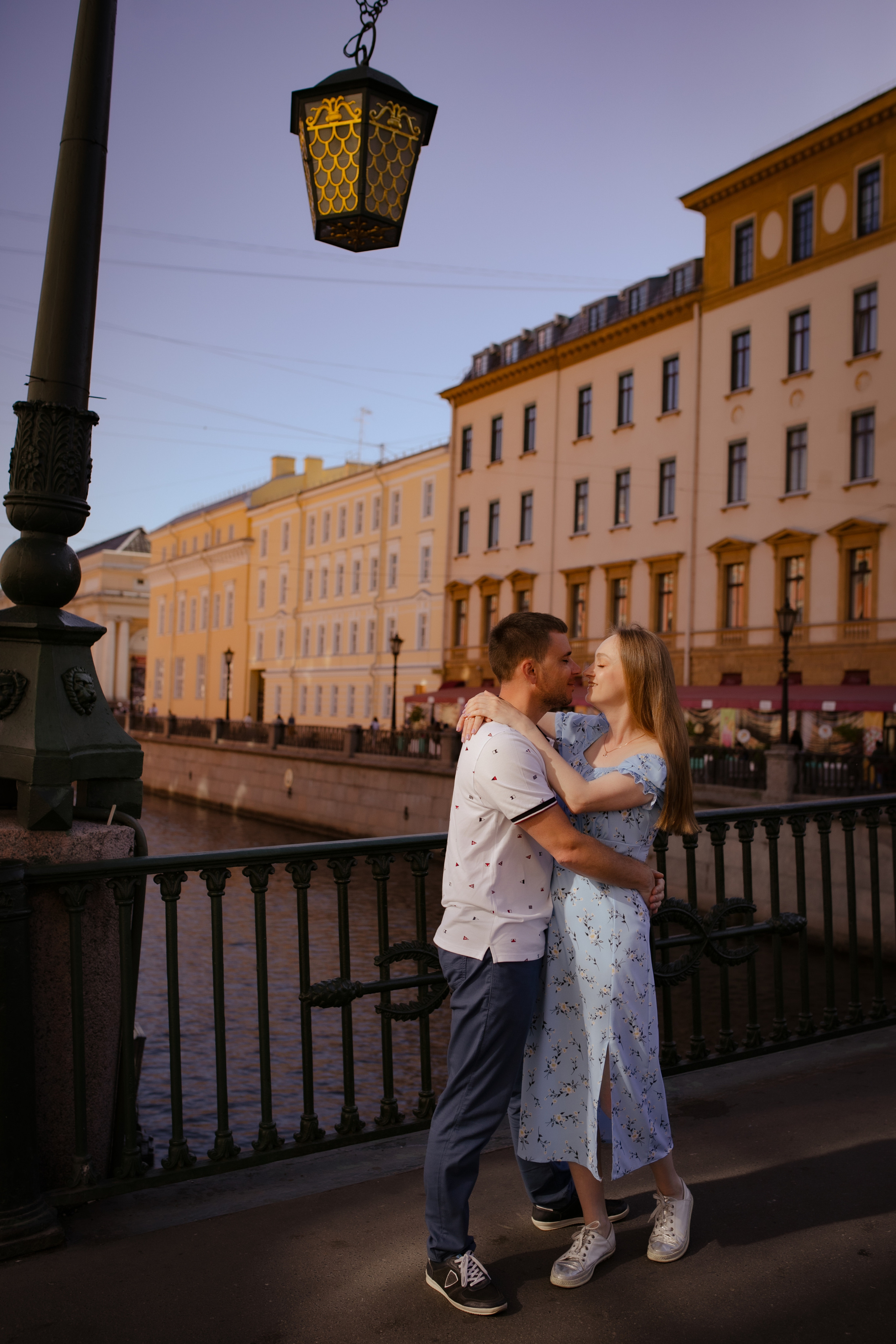 Прогулка по пустынному городу. Фотограф в Санкт-Петербурге Разиля Идиятуллина