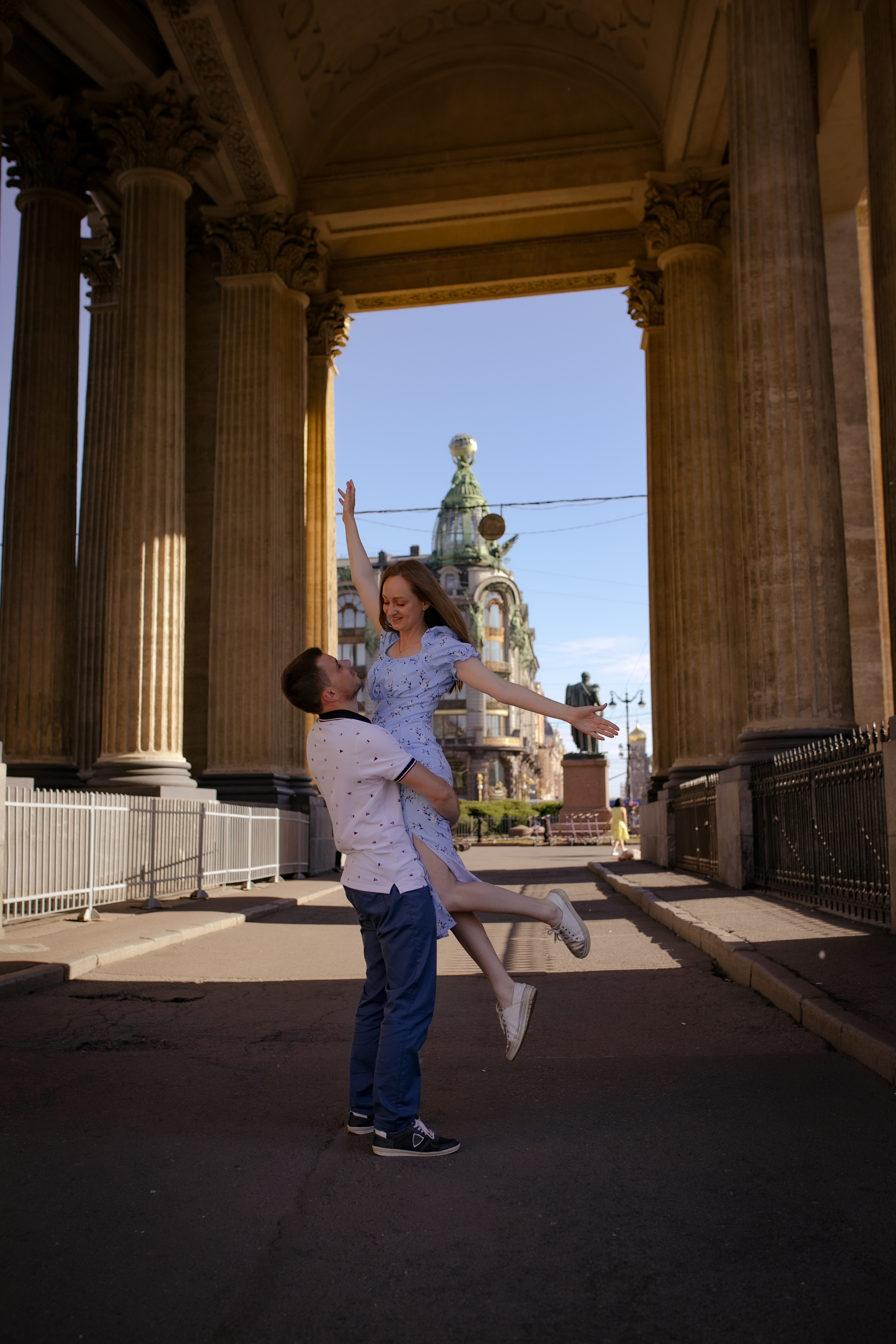 Прогулка по пустынному городу. Фотограф в Санкт-Петербурге Разиля Идиятуллина
