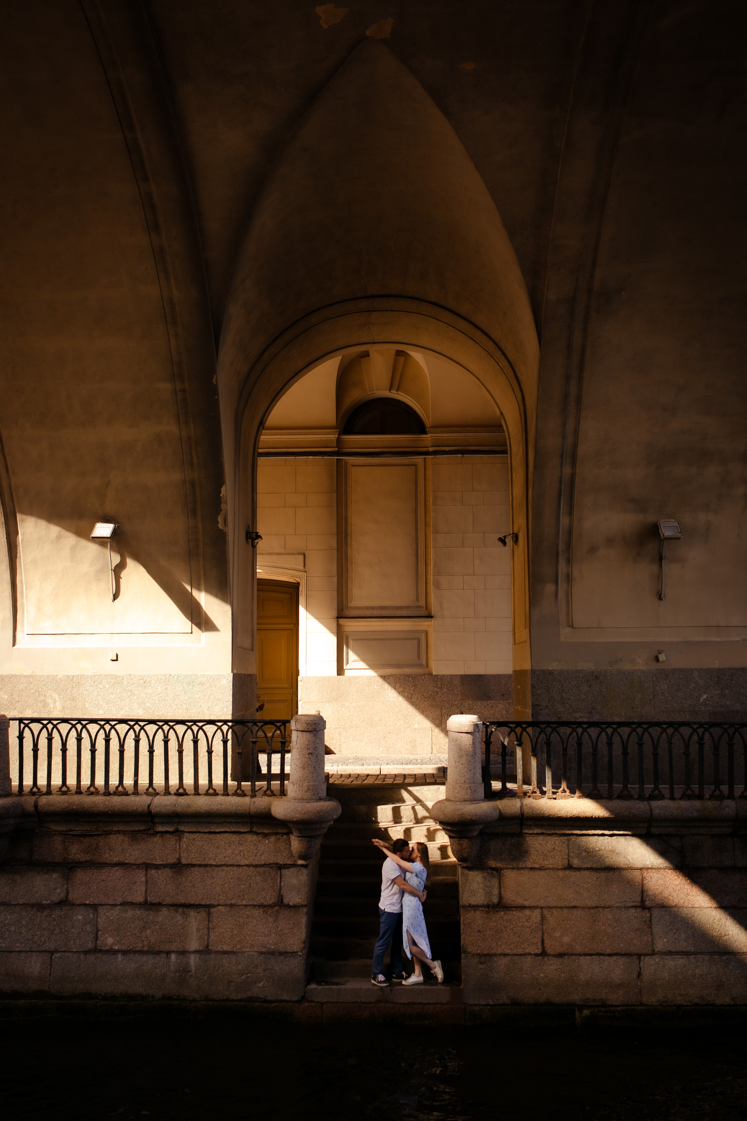 Прогулка по пустынному городу. Фотограф в Санкт-Петербурге Разиля Идиятуллина