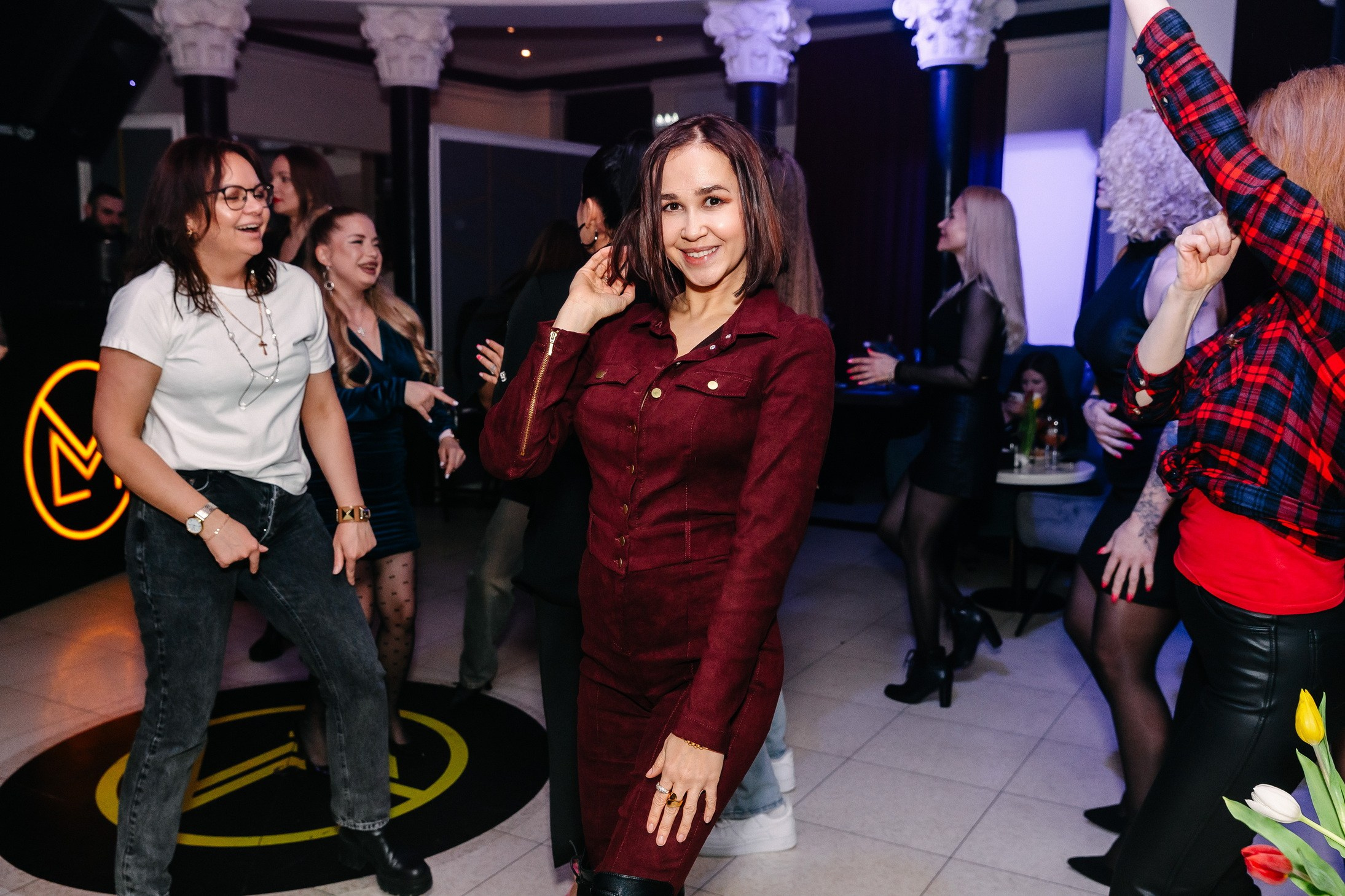 8 марта в лаунж-баре Major 2024. Свадебный, семейный и детский фотограф в Калининграде Елена Кравцова