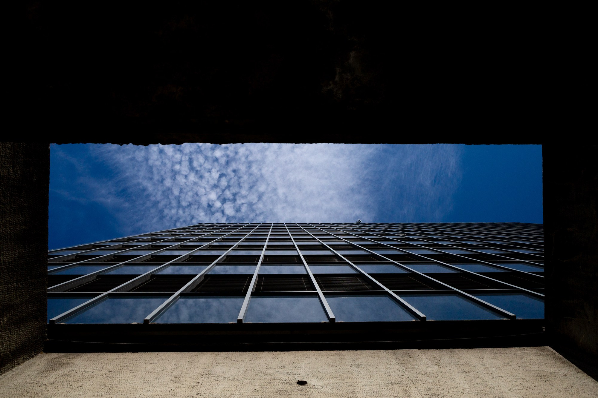 sky through houses | Budapest 2026 | CANON 6D
