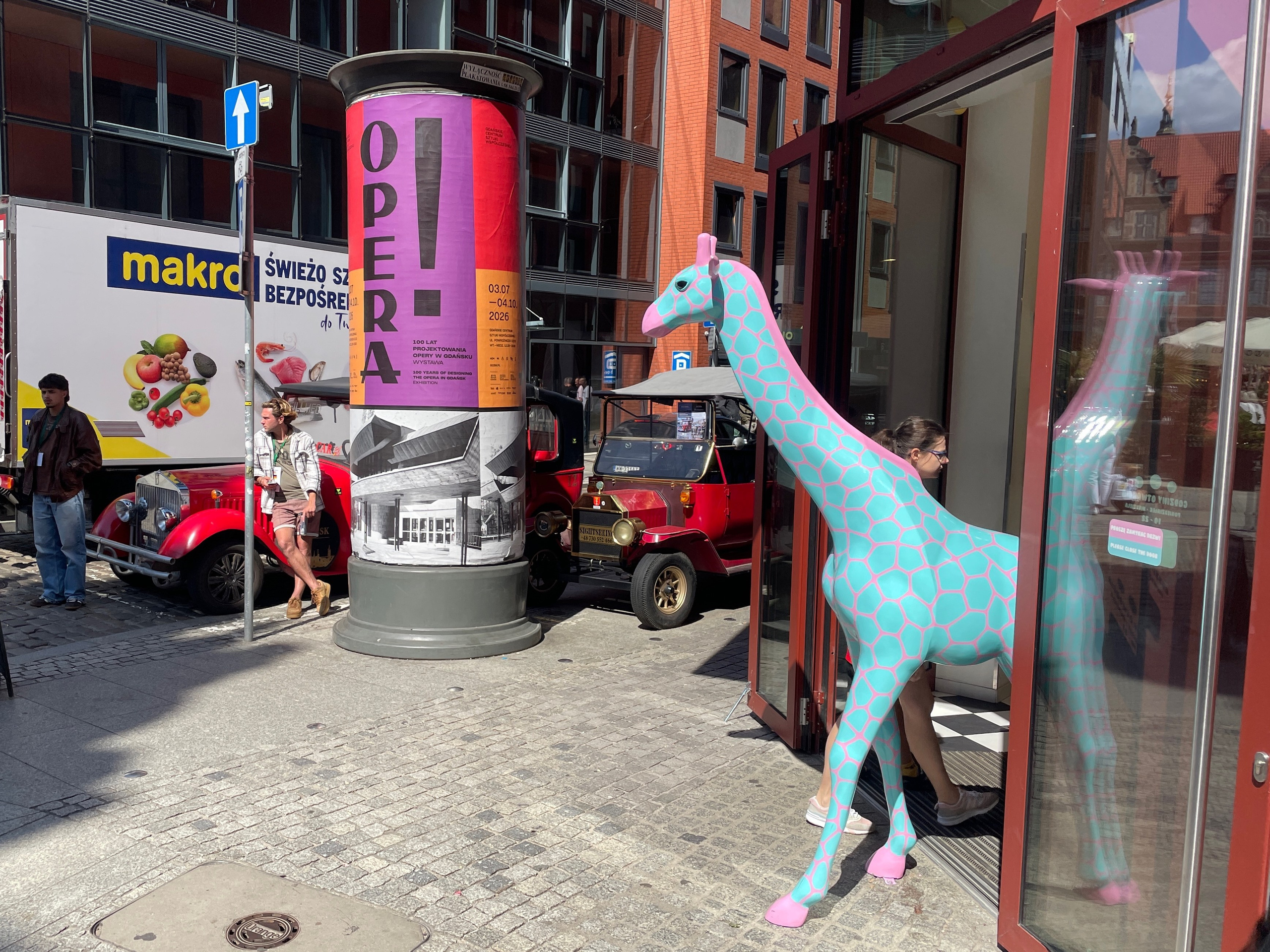blue giraffe