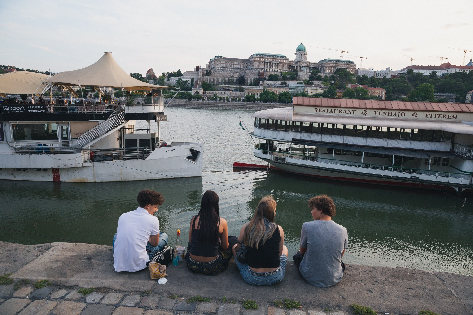 friends| Budapest 2026 | CANON 6D