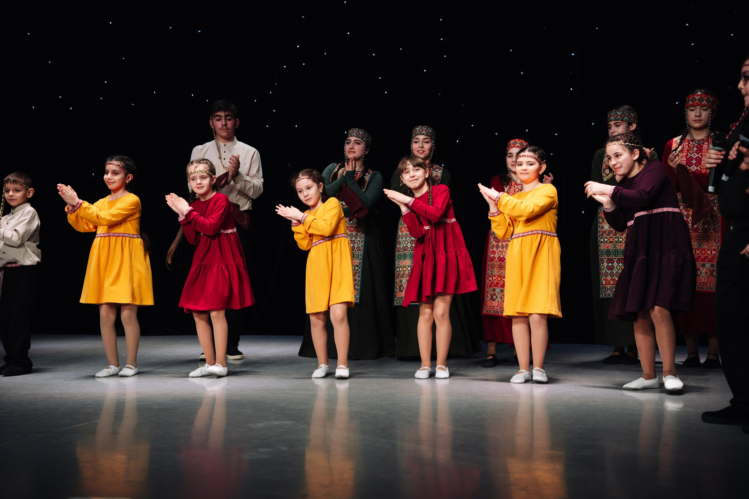 Благотворительный концерт в помощь Артему Сардаряну. Фотограф Артем Севостьянов. Профессиональная фотосъемка в Ногинске, Москве, Московской области и за границей