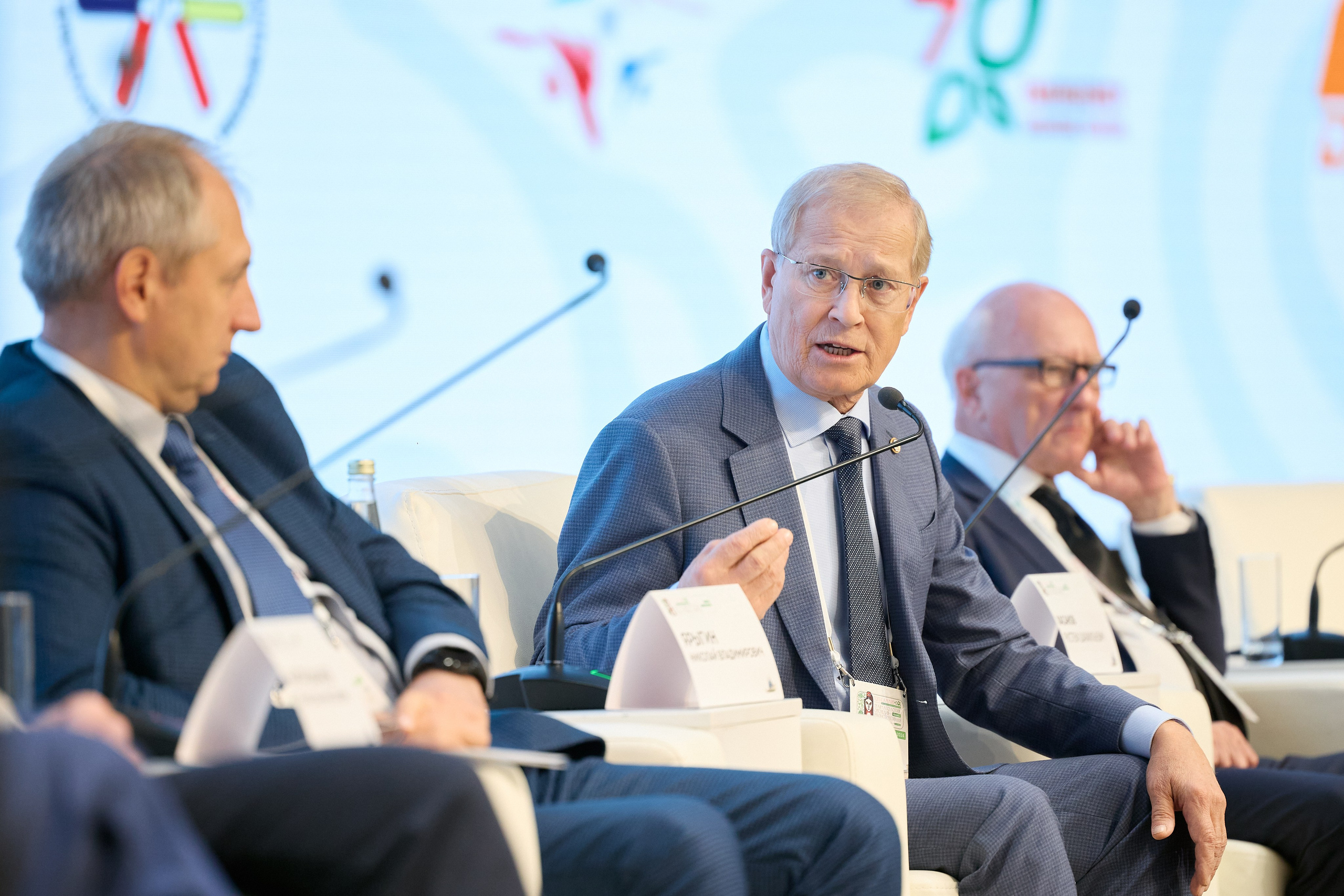 ТОП-САММИТ Травматология -Ортопедия-Реконструктивная хирургия. Мое имя Раиль. Я репортажный фотограф в Казани, так же мой любимый жанр — свадебный фотограф