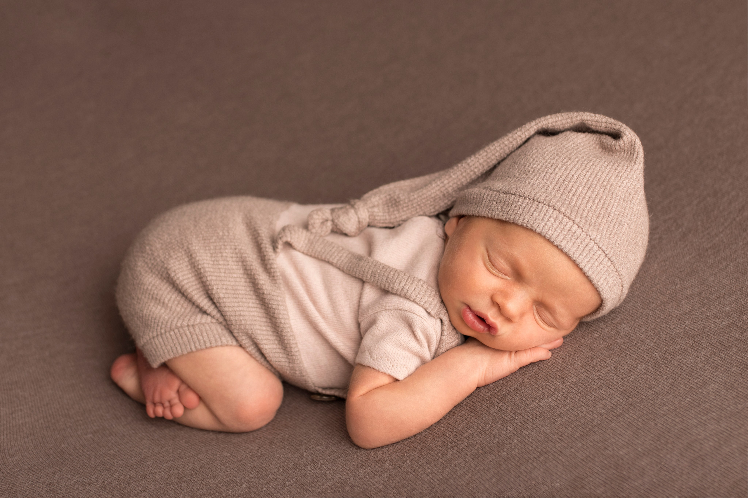 Красивые фотографии малышей у Вас дома. Фотограф новорождённых в Санкт-Петербурге Лилия Яковлева